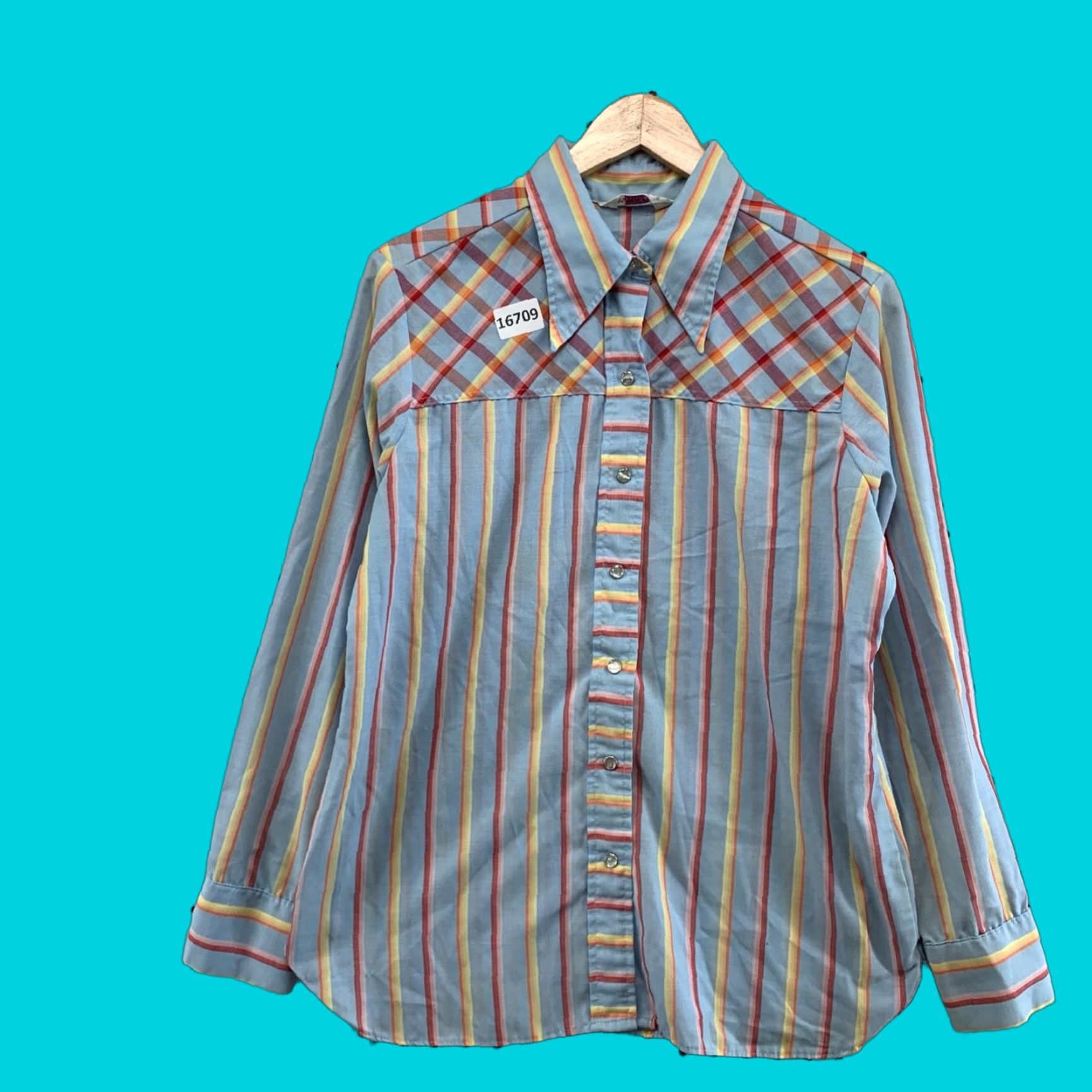 Wrangler VINTAGE Wrangler Womens Snap Western Shirt Sz 40 Fits Large 22X29 Vertical Strip Size L / US 10 / IT 46 - 1 Thumbnail