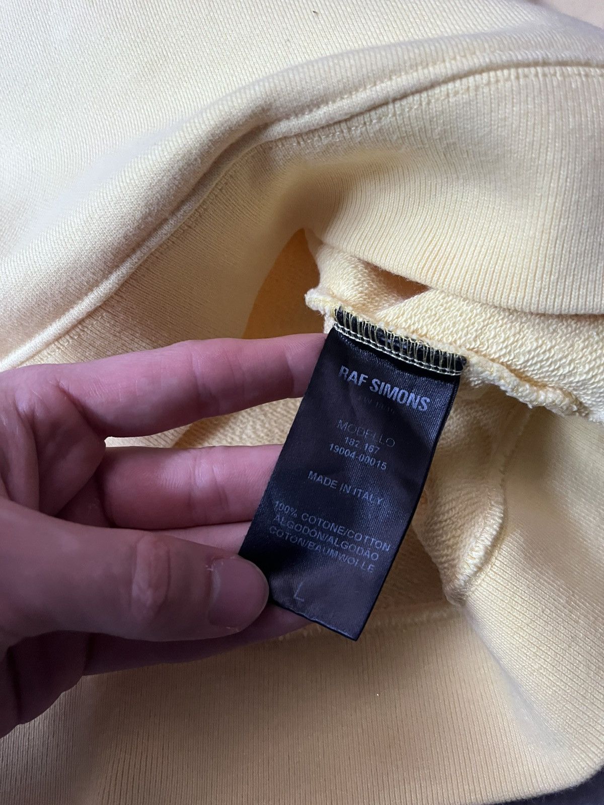 Raf Simons Raf Simons F/W 2018 Drugs yellow sweatshirt Size US L / EU 52-54 / 3 - 7 Thumbnail