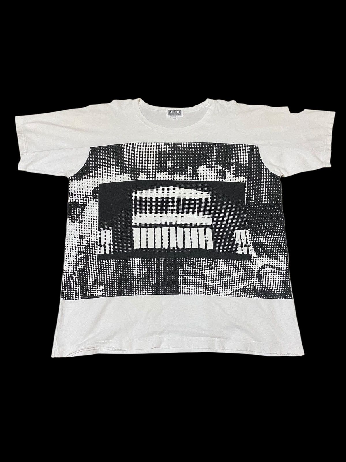 Cav Empt Cav Empt Overprint Distinctive Graphic Distressed T Shirt Size US XL / EU 56 / 4 - 1 Thumbnail