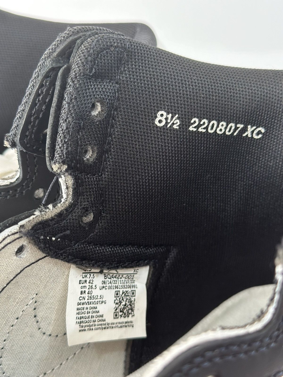 Nike Jordan 1 Retro High “85” Black/White Size US 8.5 / EU 41-42 - 4 Thumbnail