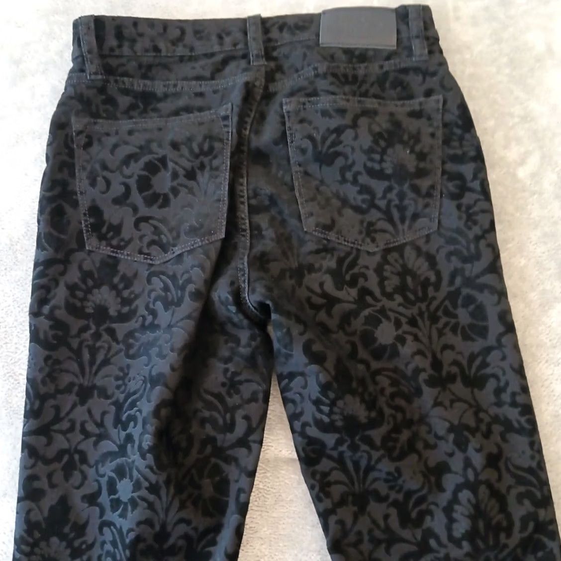 Ralph Lauren Lauren Ralph Lauren Pants Womens Size 4 Black Floral Velvet 27x29 Mid Rise Pants Size 27" / US 4 / IT 40 - 7 Thumbnail