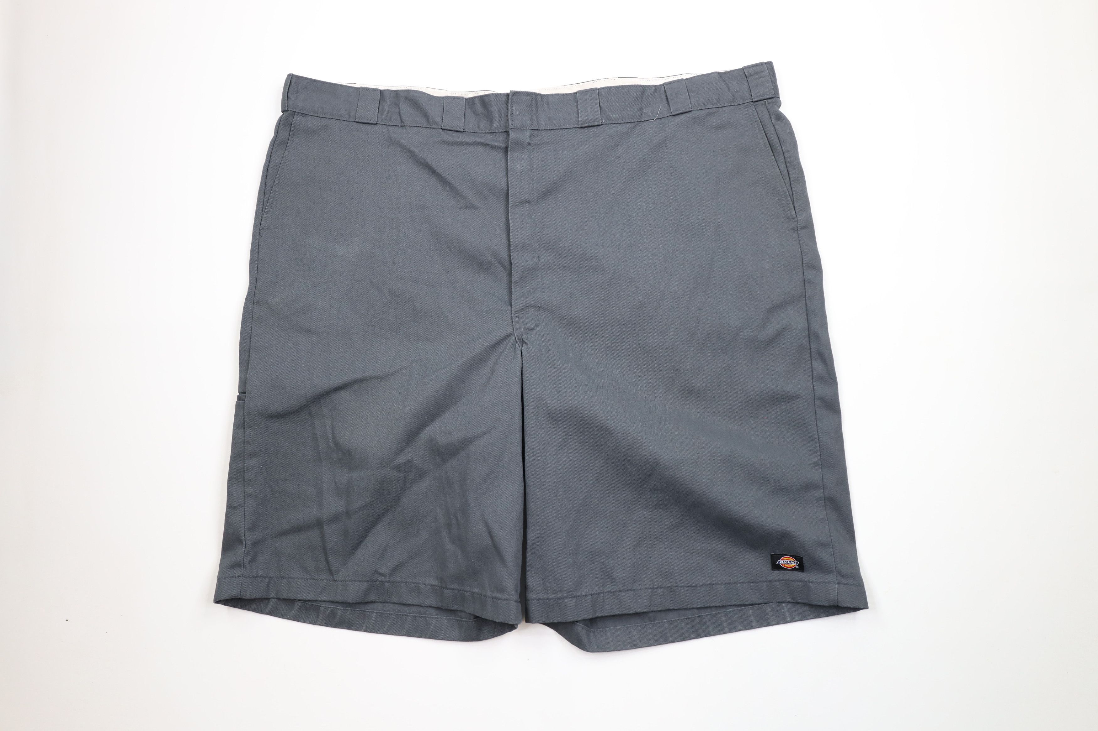 Dickies × Vintage Vintage Dickies Loose Fit Workwear Mechanic Shorts Gray Size US 44 / EU 60 - 1 Thumbnail
