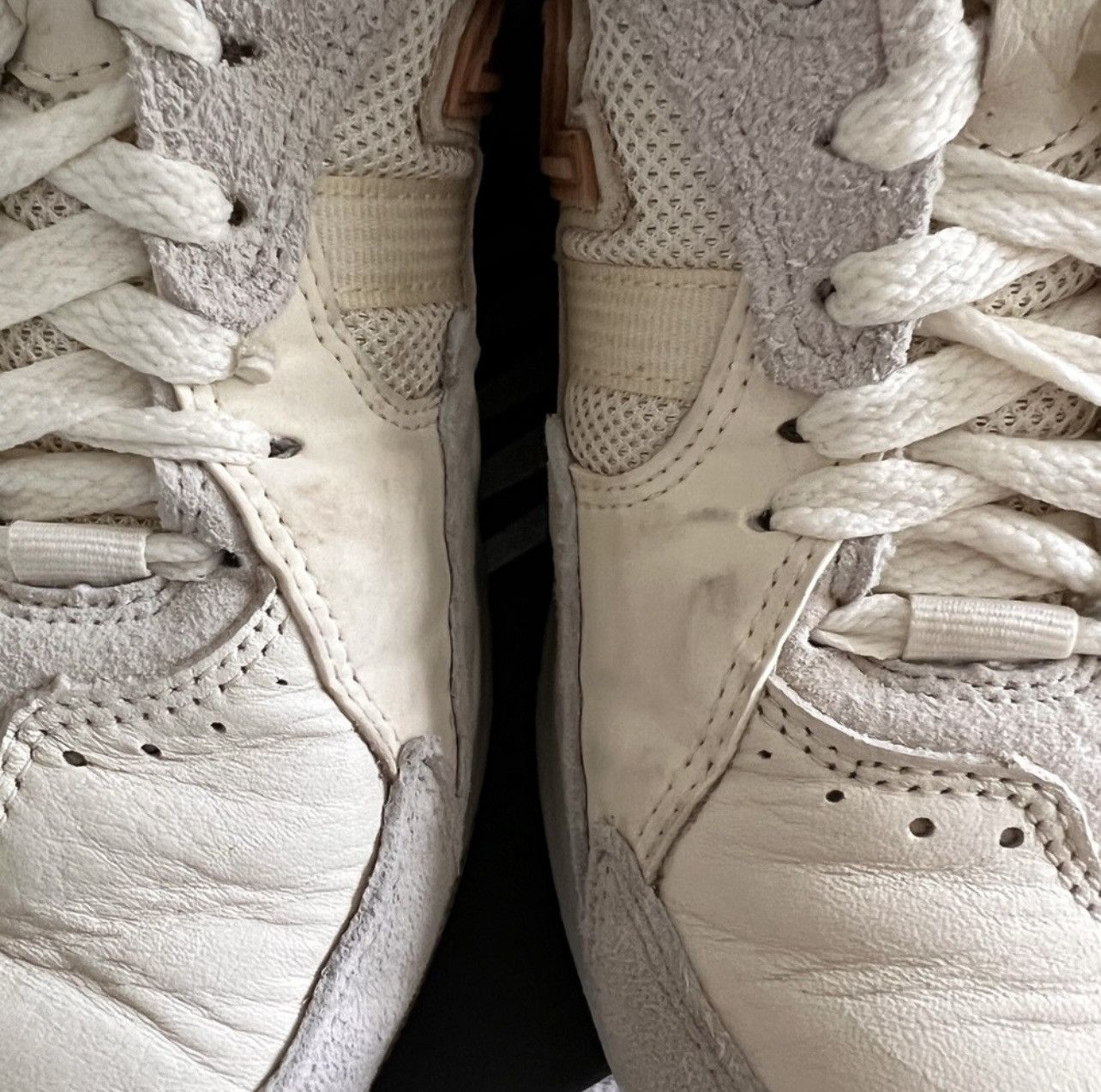 New Balance × No Vacancy Inn New Balance x No Vacancy Inn Suede Sneakers Size US 6 / EU 39 - 5 Thumbnail