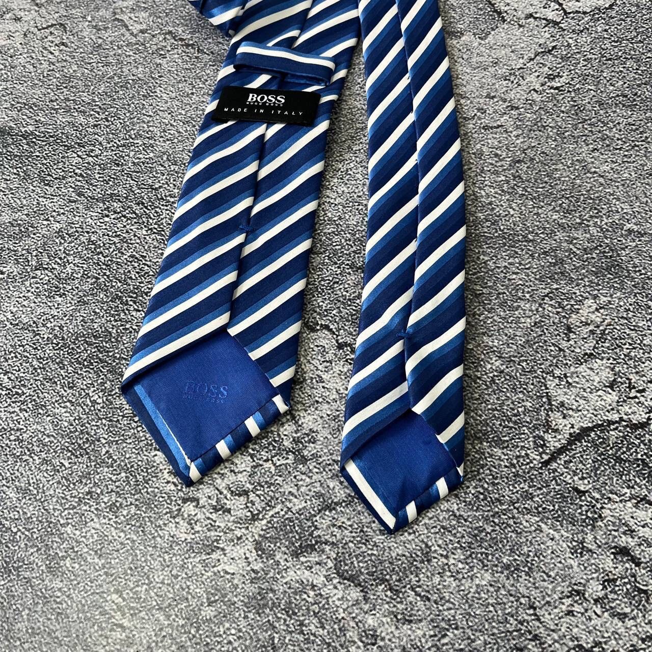 Hugo Boss HUGO BOSS Men's Silk Tie Blue And Ivory Striped Pattern Size ONE SIZE - 3 Thumbnail