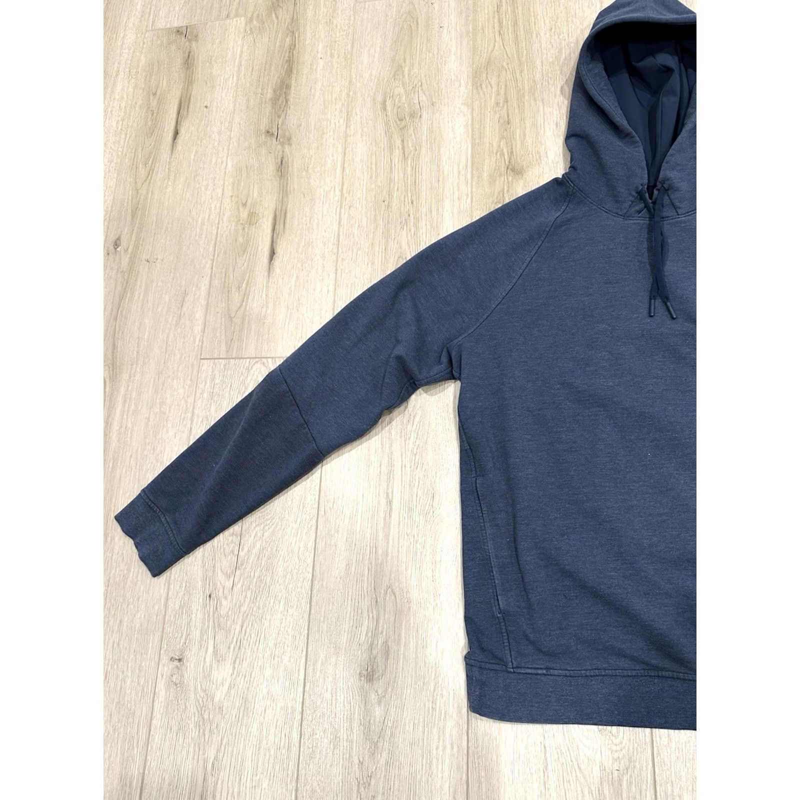 Lululemon Lululemon Hoodie Mens Large Blue City Pullover Sweatshirt Sweat Peloton Pocketed Stretch Size US L / EU 52-54 / 3 - 4 Thumbnail
