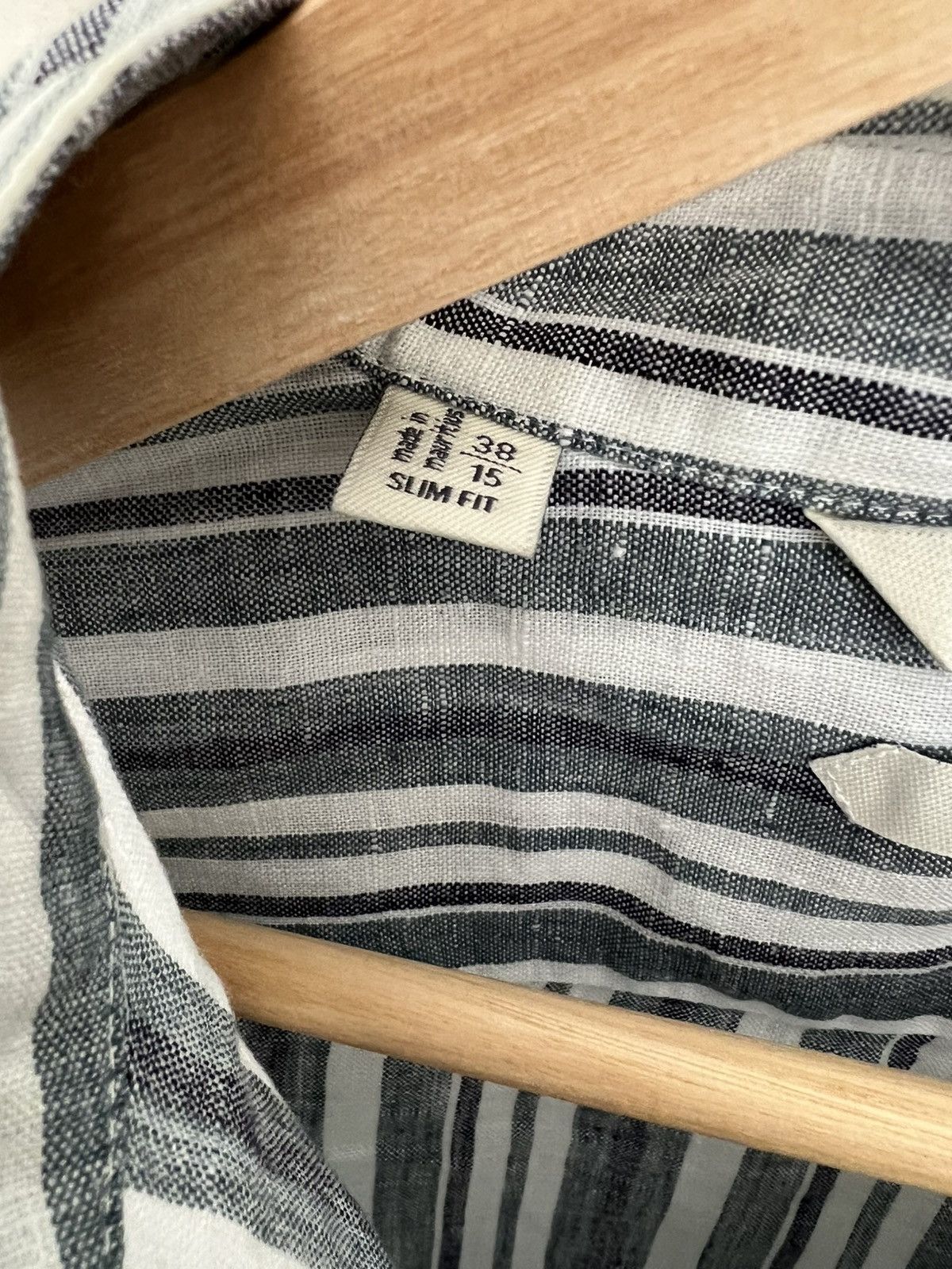 Suitsupply Linen granddad collar shirt Size US M / EU 48-50 / 2 - 3 Thumbnail
