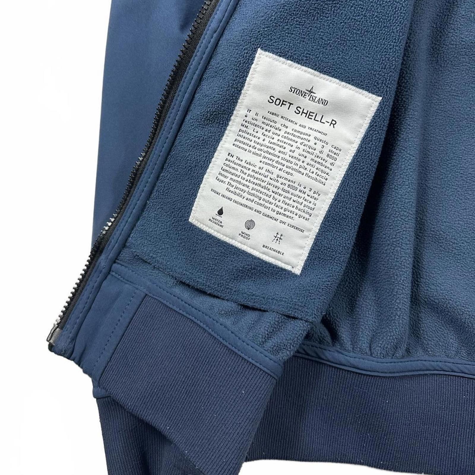 Stone Island Stone Island Soft Shell R Hooded Jacket Blue Medium Size US S / EU 44-46 / 1 - 5 Thumbnail