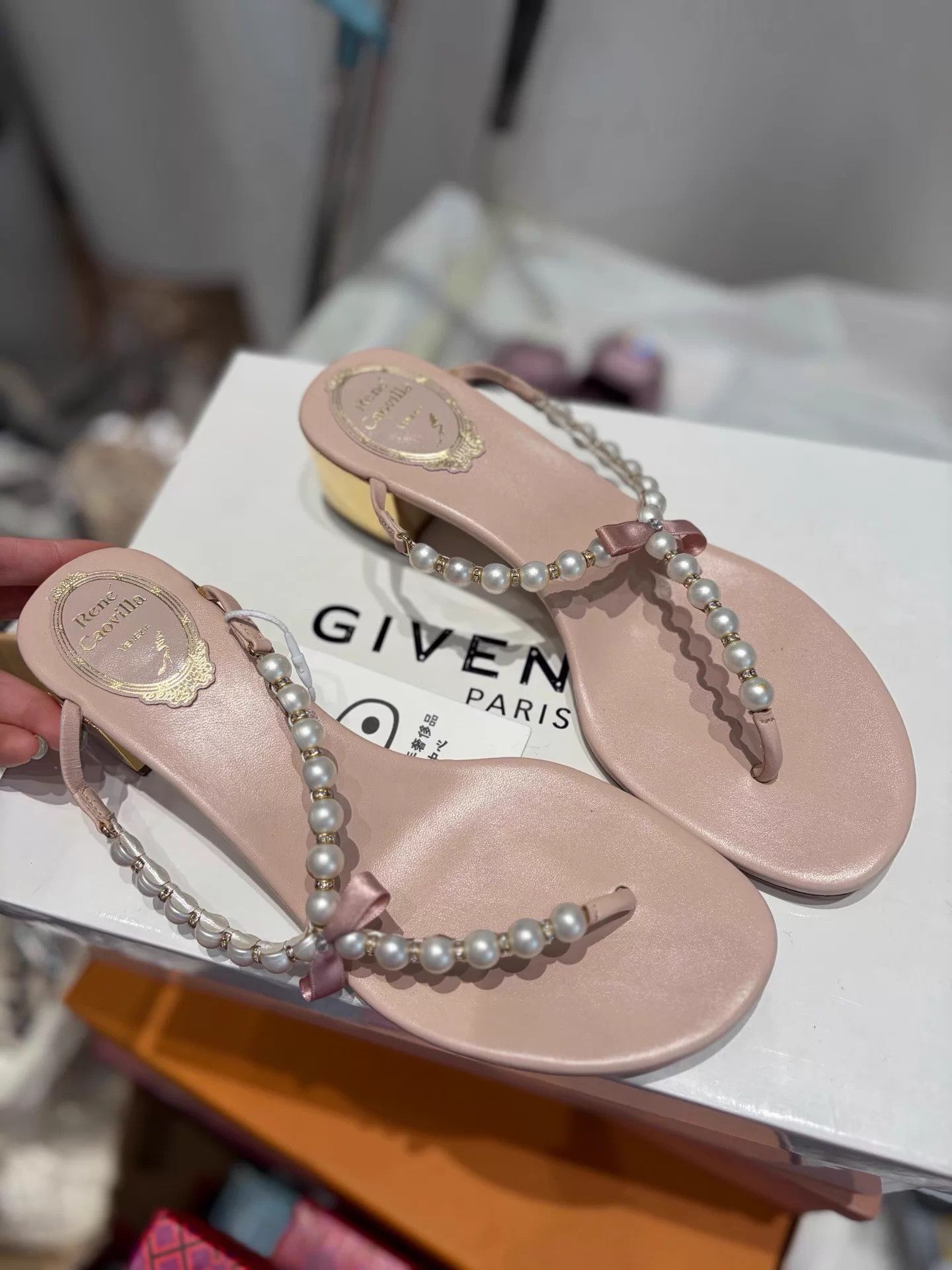 Rene Caovilla RC sakura pink pearl thong chunky heel sandals 38 99new Size US 7.5 / IT 37.5 - 1 Thumbnail