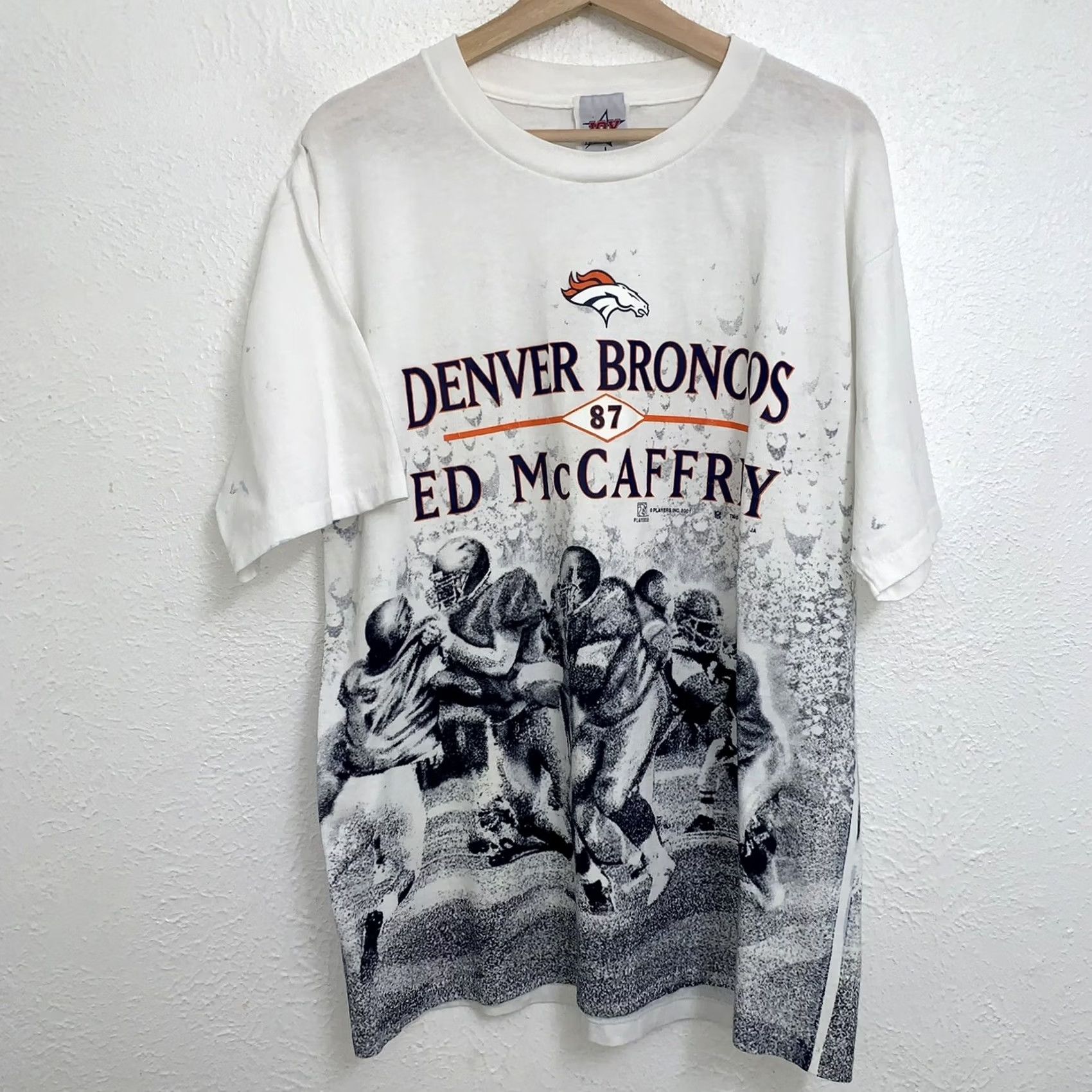Vintage VINTAGE Denver Broncos Ed Mcaffrey Tee White T-Shirt AOP Single Stitch Sz Large Mens Size US L / EU 52-54 / 3 - 2 Thumbnail