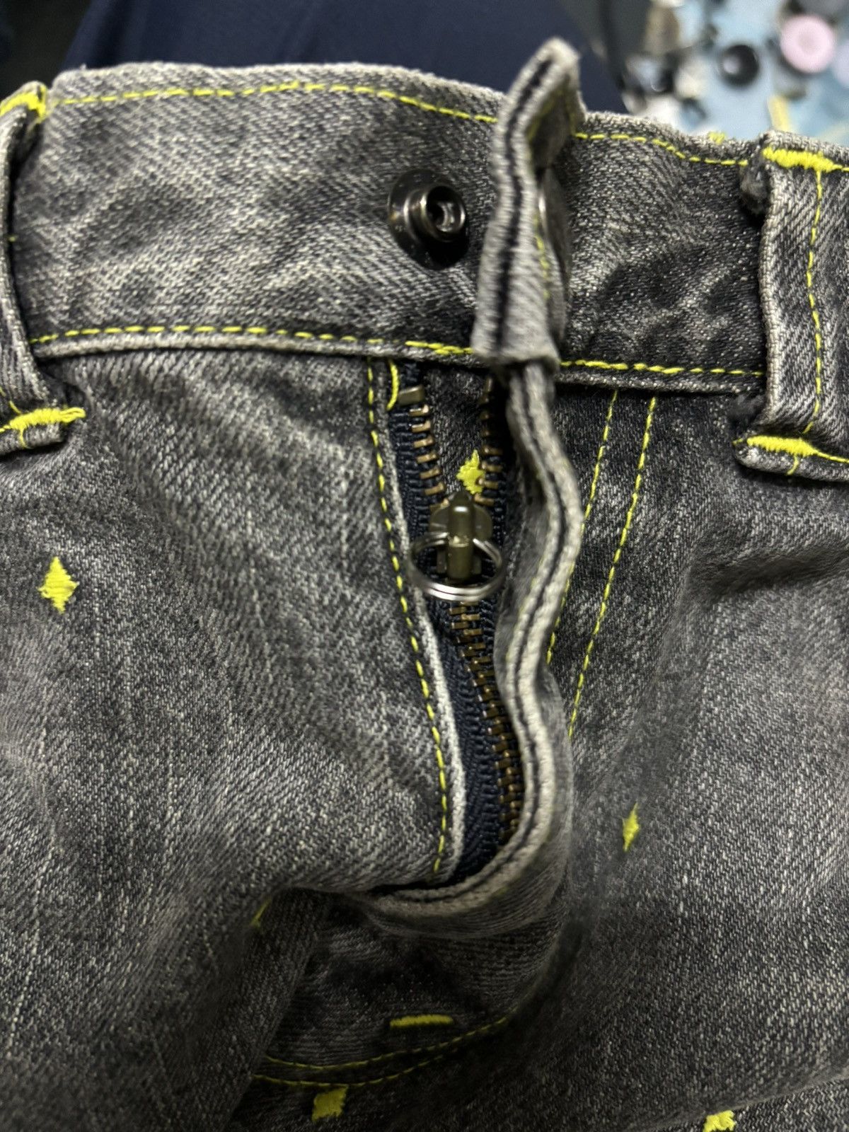 Undercover Undercover SS02 Priod Diamond Jeans. S0337 Size US 29 - 17 Thumbnail