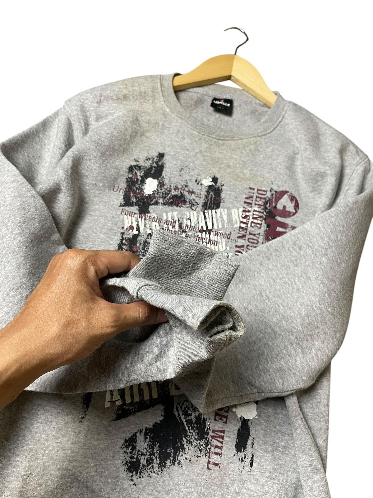 Airwalk × Japanese Brand × Vintage Vintage AIRWALK Graphic Crewneck Sweatshirt (98) Size US L / EU 52-54 / 3 - 5 Thumbnail