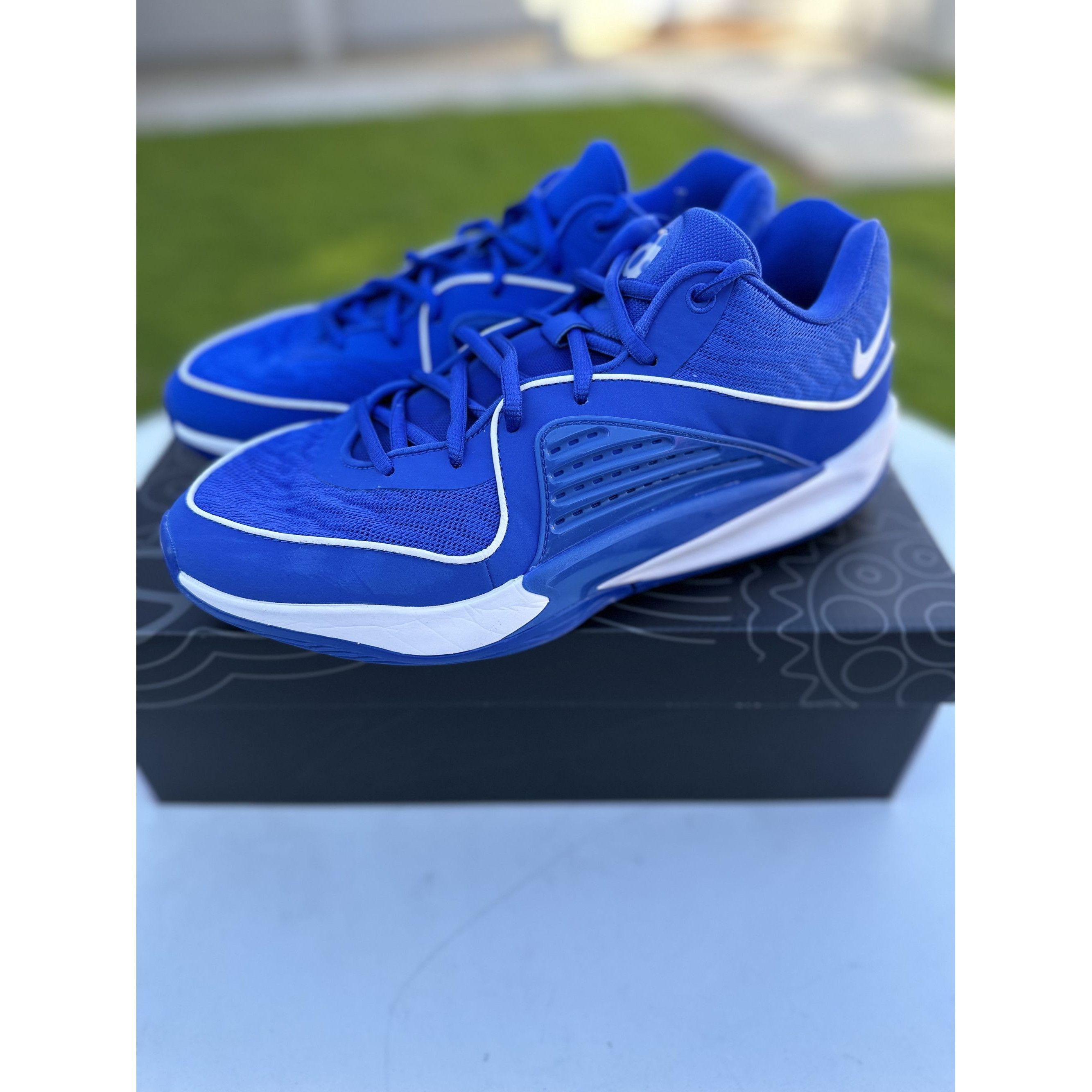 Nike KD16 TB Basketball Shoes (Size 10.5 Mens, 12 Womens) Size US 10.5 / EU 43-44 - 6 Thumbnail