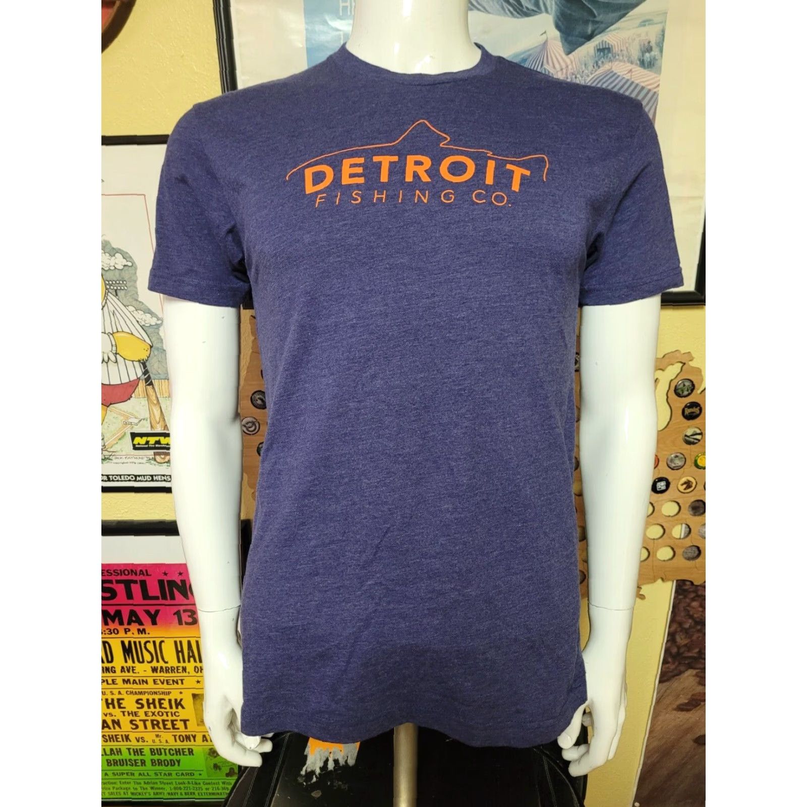 CO Fish Local Detroit Fishing Co T Shirt Small Blue Mens Short Sleeve Cotton Blend Logo Graphic Tee Size US S / EU 44-46 / 1 - 2 Thumbnail