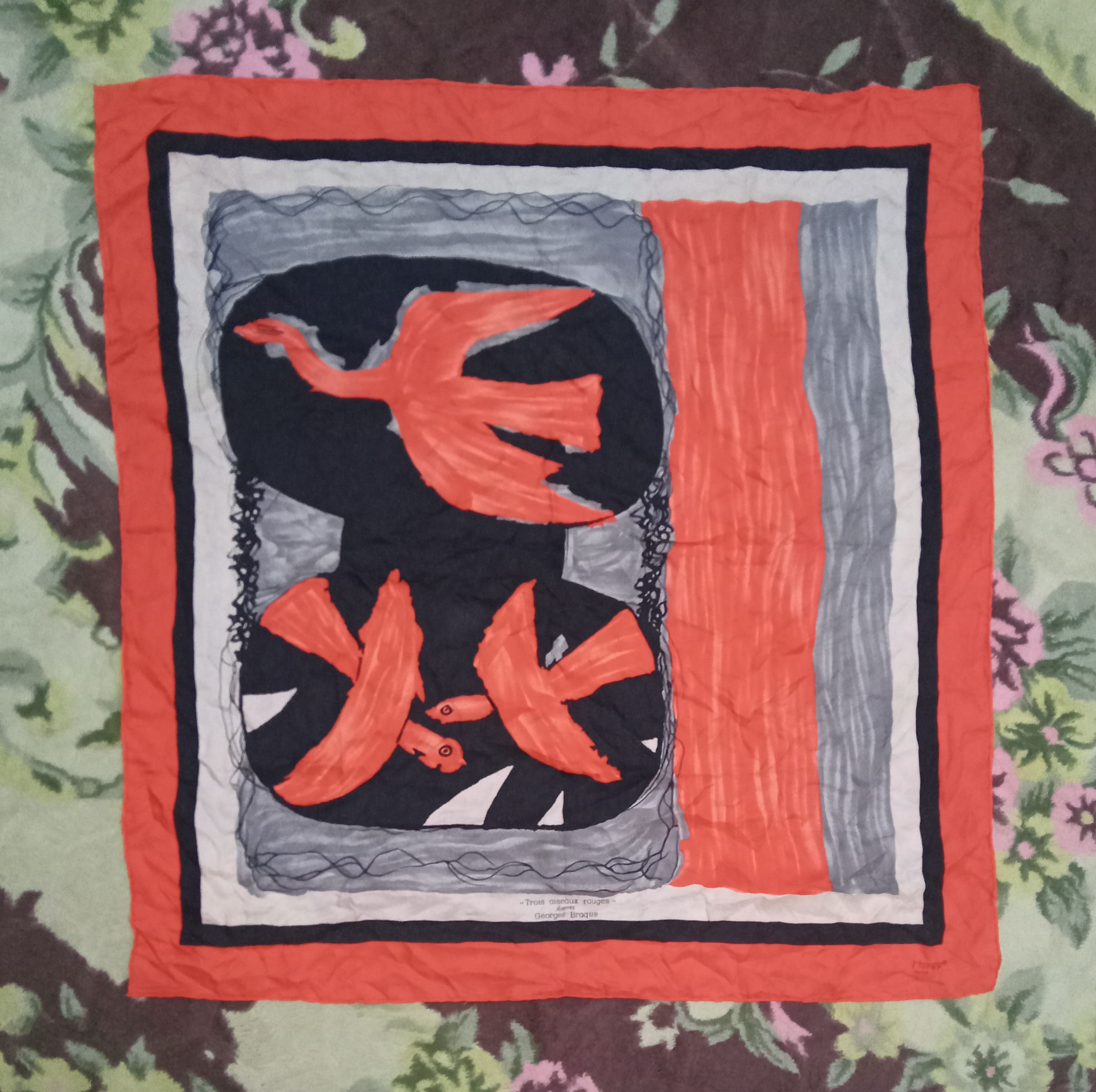 Vintage Horev Trois Oiseaux Rouges d'apres George Braque Scarf Size ONE SIZE - 1 Thumbnail
