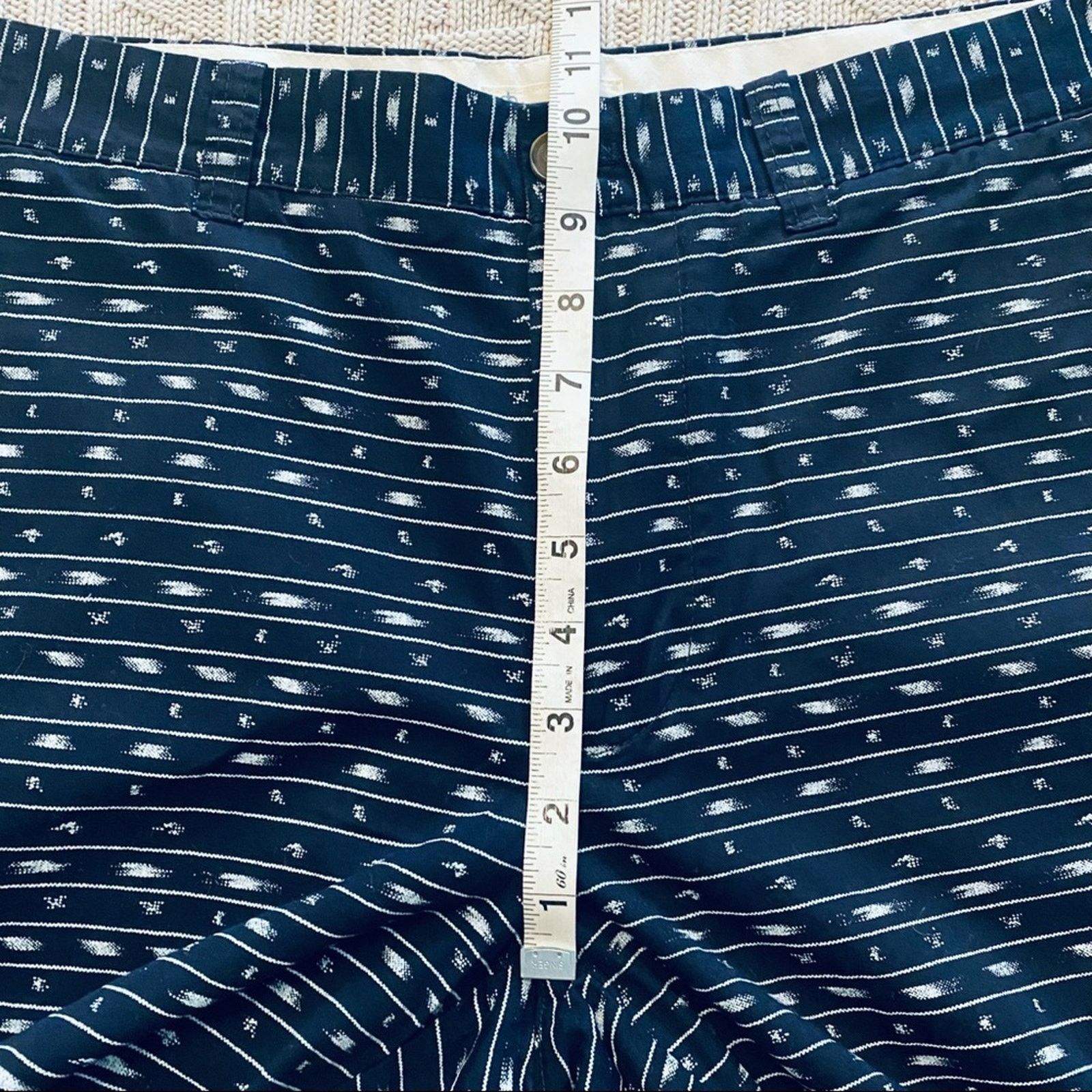 J.Crew J Crew navy patterned shorts Size US 33 - 6 Thumbnail