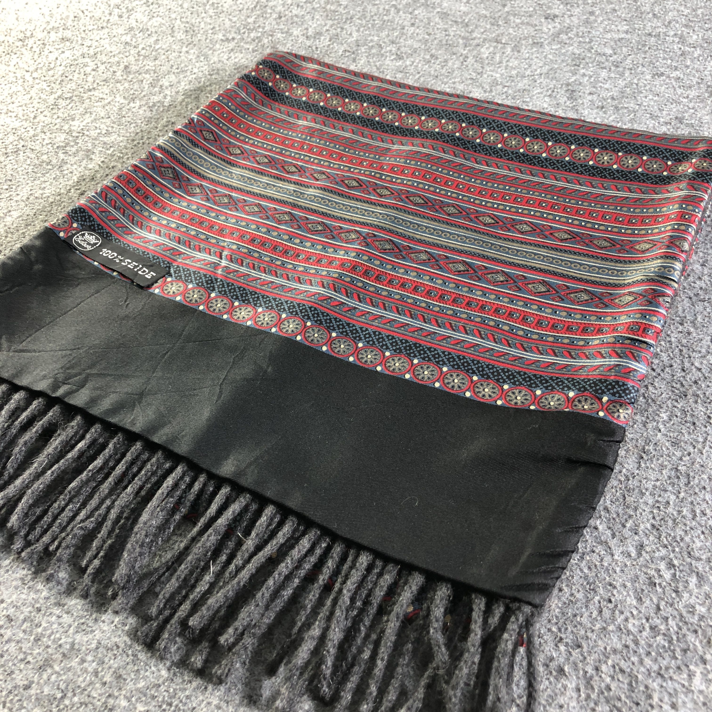 Vintage Luxury Design Silk/Cashmere Scarf Muffler Neckwear V2811 Size ONE SIZE - 4 Thumbnail