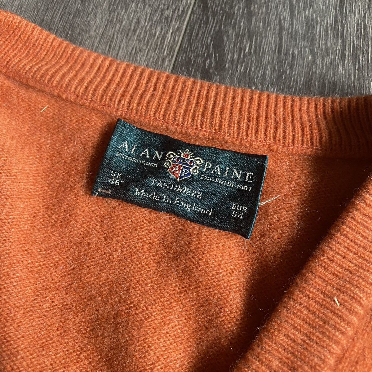 Alan Paine Vintage Alan Paine Pure Cashmere Orange Blank Knit Sweater Size US XL / EU 56 / 4 - 2 Thumbnail