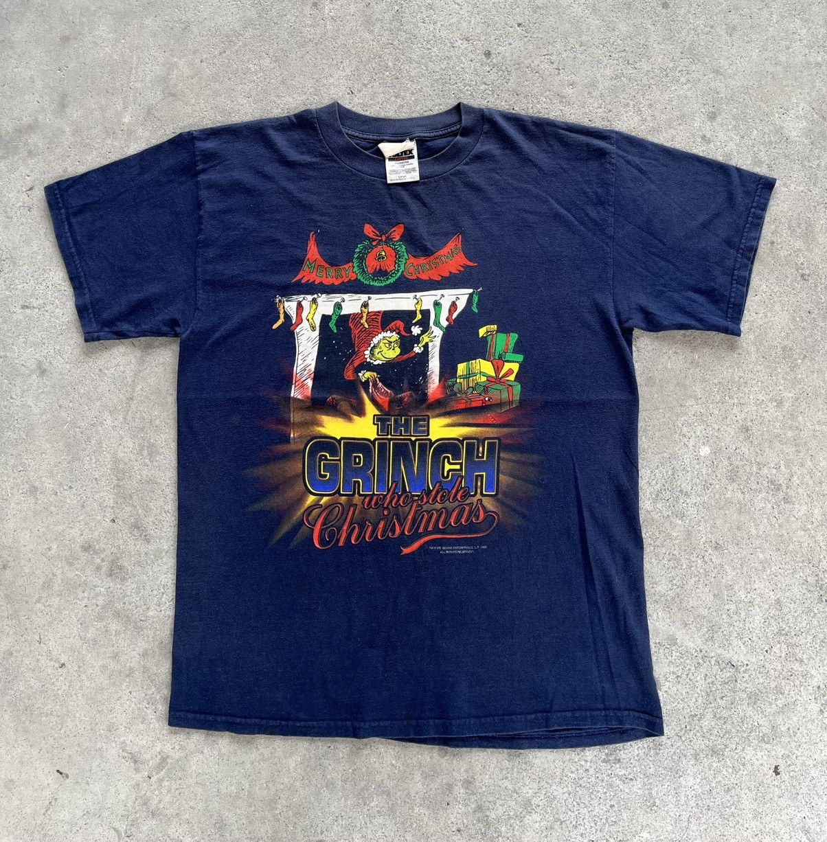 Vintage The Grinch t- shirt 1999’s Size US XL / EU 56 / 4 - 1 Thumbnail
