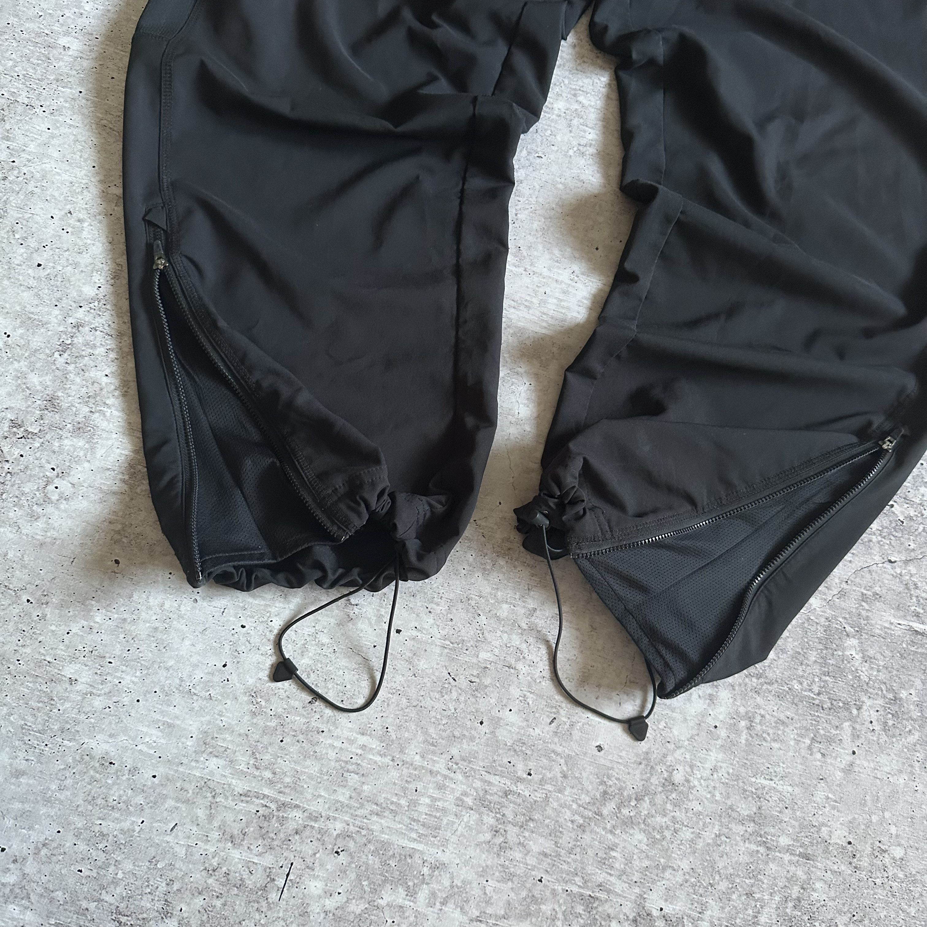 Nike × Vintage Nike Nylon Baggy Swoosh Logo Overisize y2k Pants Size US 36 / EU 52 - 4 Thumbnail