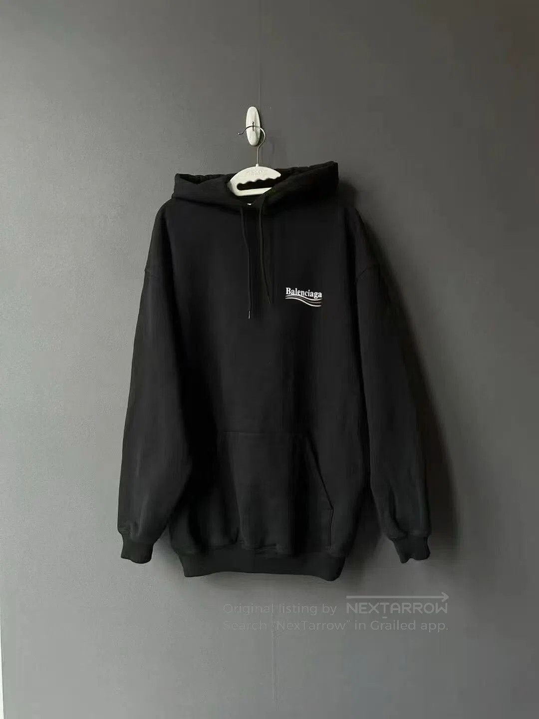 Balenciaga balenciaga black hoodie with logo. Size US S / EU 44-46 / 1 - 1 Thumbnail