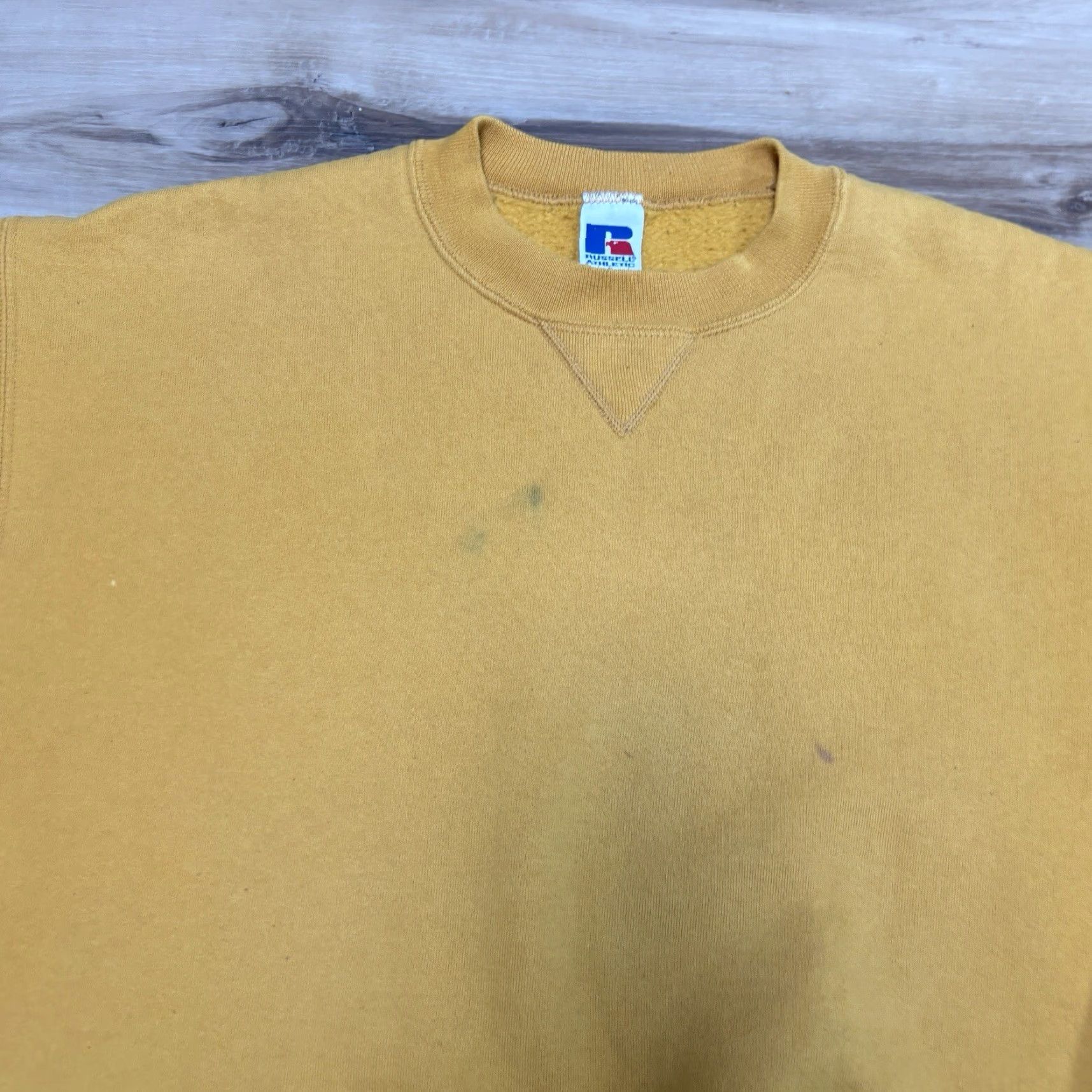 Russell Athletic VINTAGE Russell Athletic Sweatshirt Mens Large Mustard Yellow Crewneck USA Blank 90s Grunge Skater Size US L / EU 52-54 / 3 - 5 Thumbnail