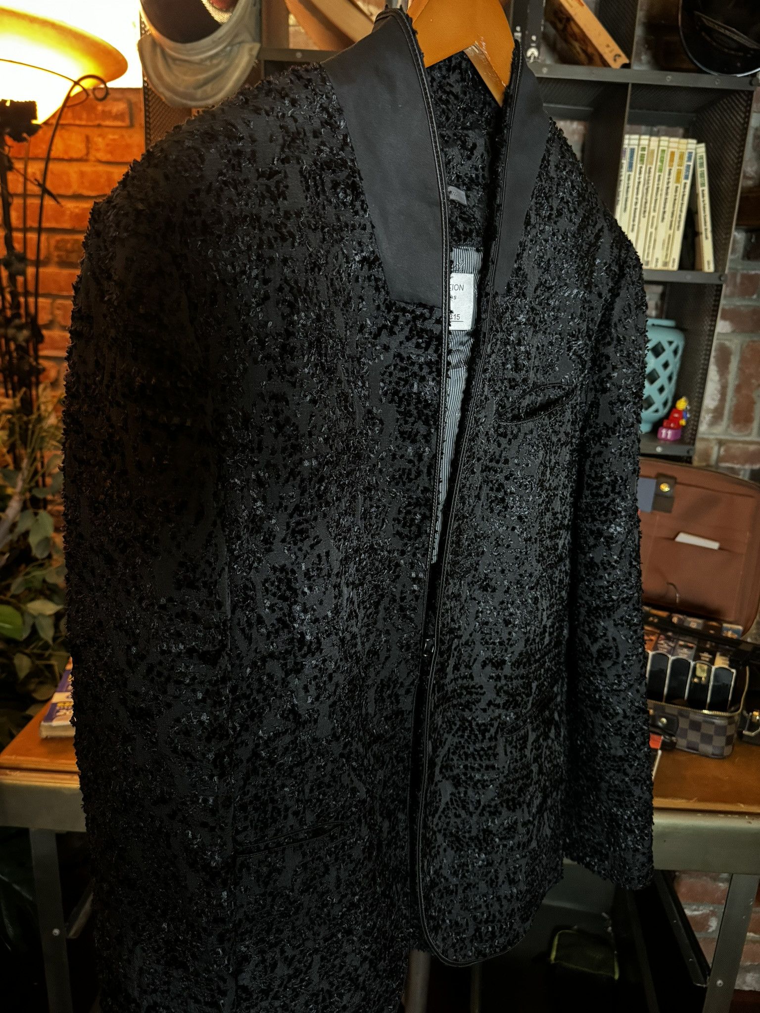 John Varvatos *RARE* JOHN VARATOS ShawlCollar Embellished Hook Blazer sz52 Size US L / EU 52-54 / 3 - 6 Thumbnail