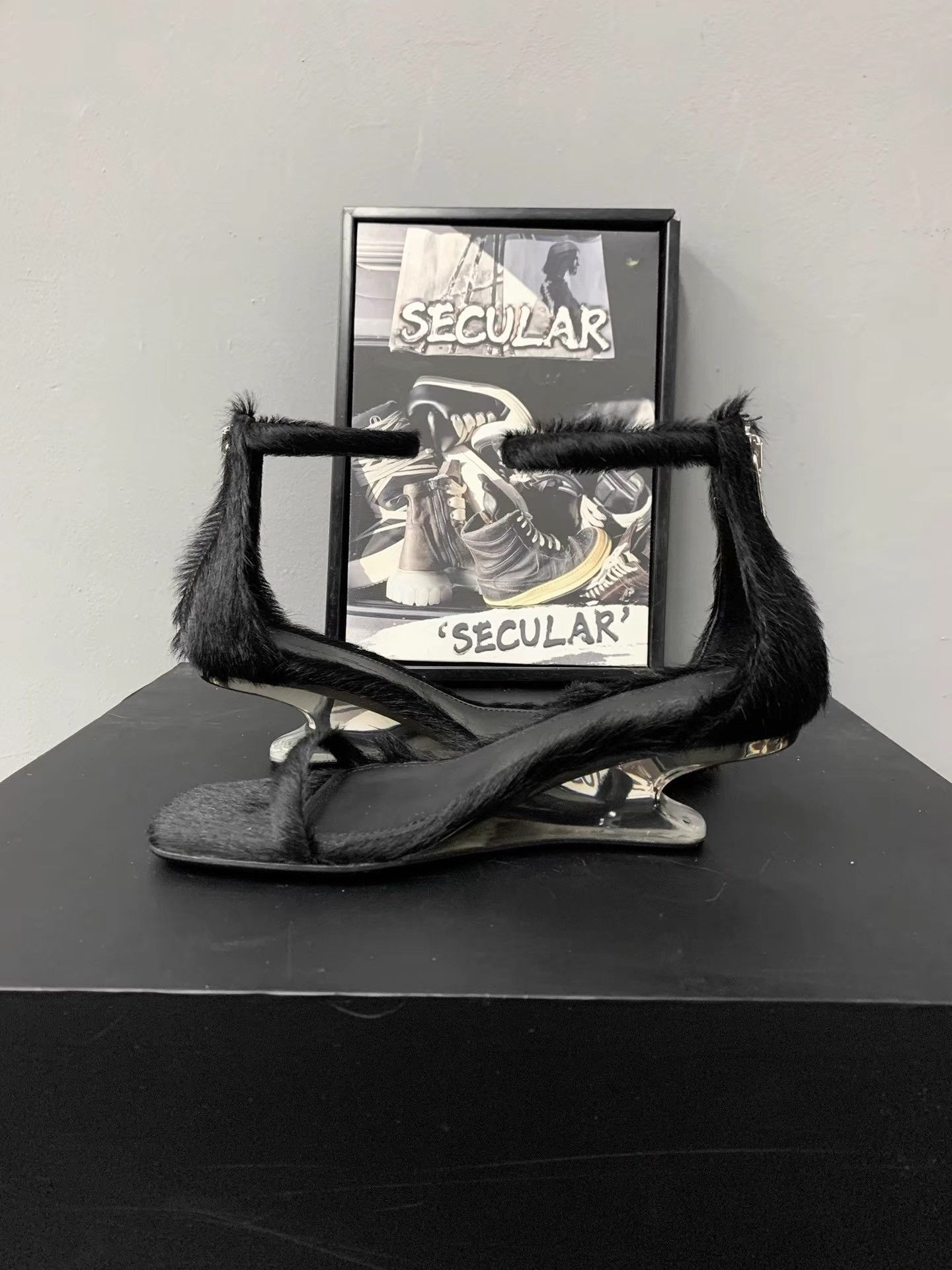 Rick Owens Rick Owens 23SS Ponyhair Transparent Heel Sandals K34 Size US 5 / IT 35 - 6 Thumbnail