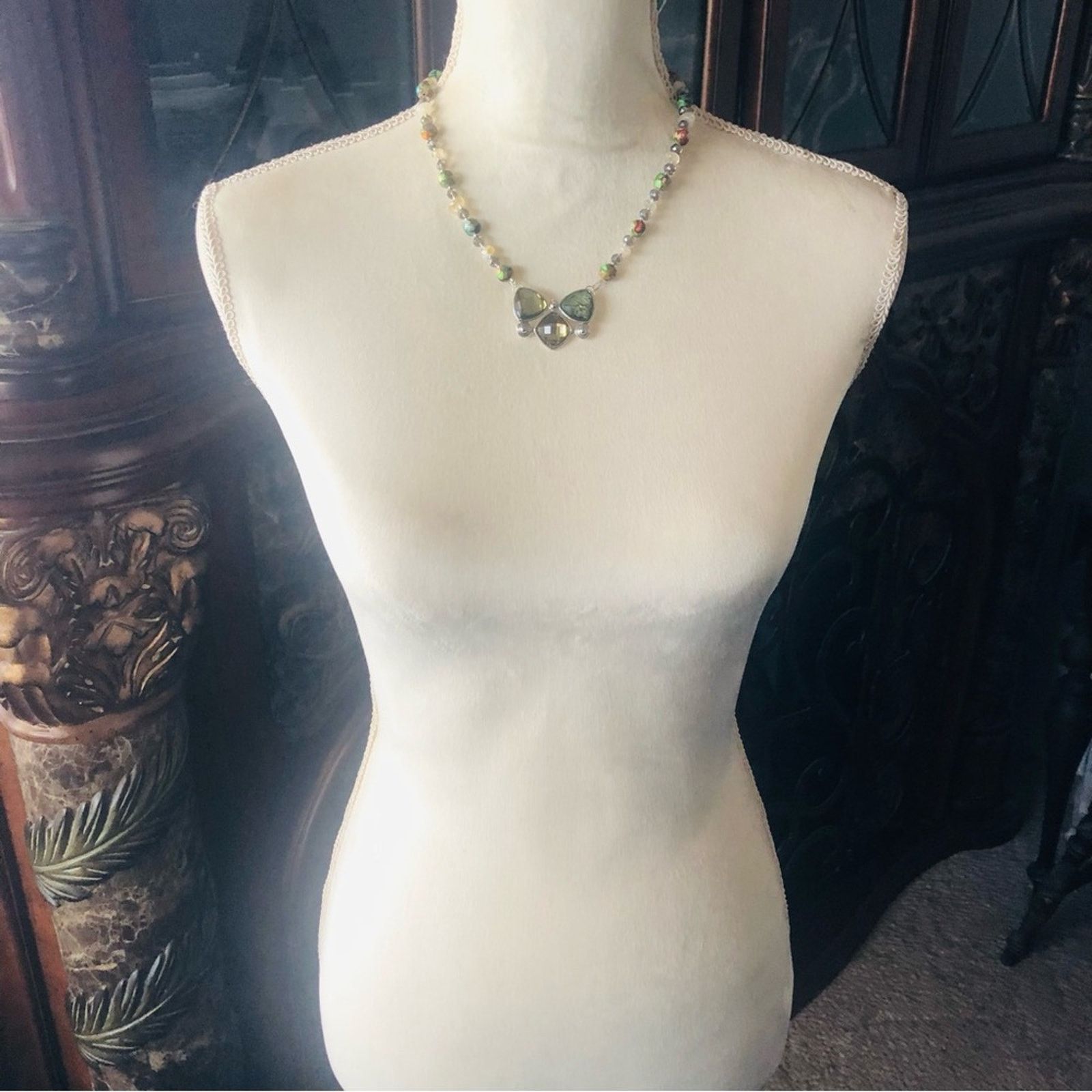 Handmade Handcrafted genuine stone cal silica citrine bow tie necklac Size ONE SIZE - 8 Thumbnail