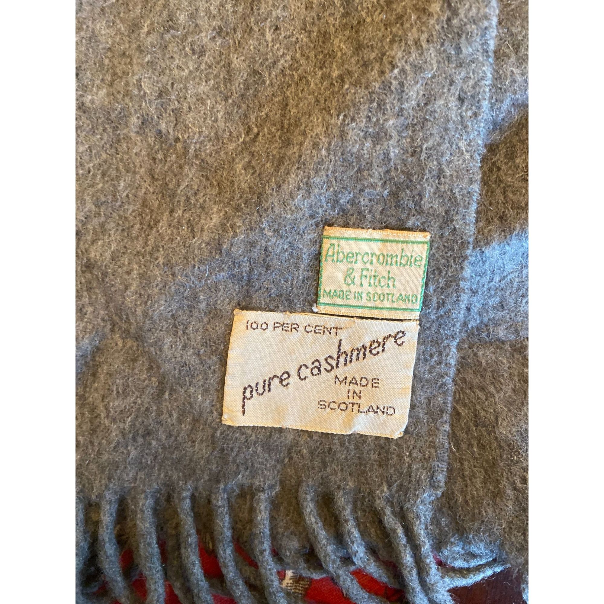 Abercrombie & Fitch Scotland Abercrombie & Fitch 100% Cashmere Scarf 52" x 12" S Size ONE SIZE - 2 Thumbnail