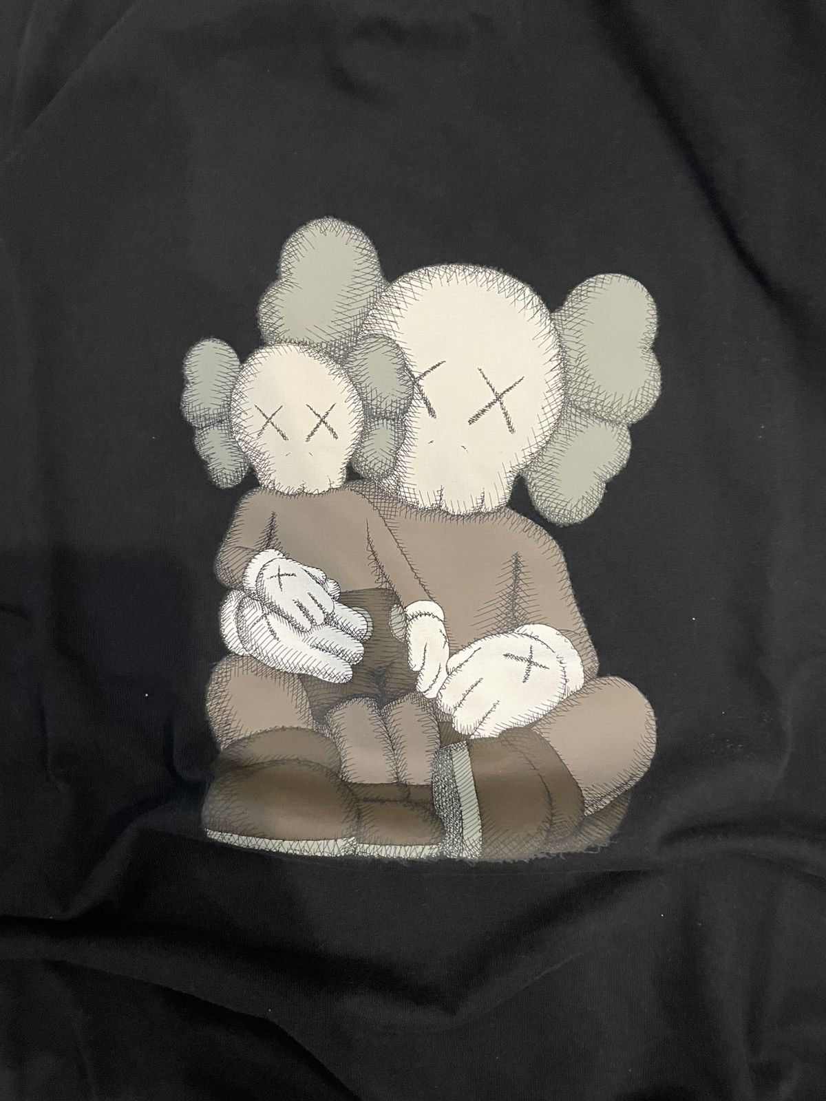 Kaws × Uniqlo Uniqlo Kaws Black Tee Size US S / EU 44-46 / 1 - 3 Thumbnail