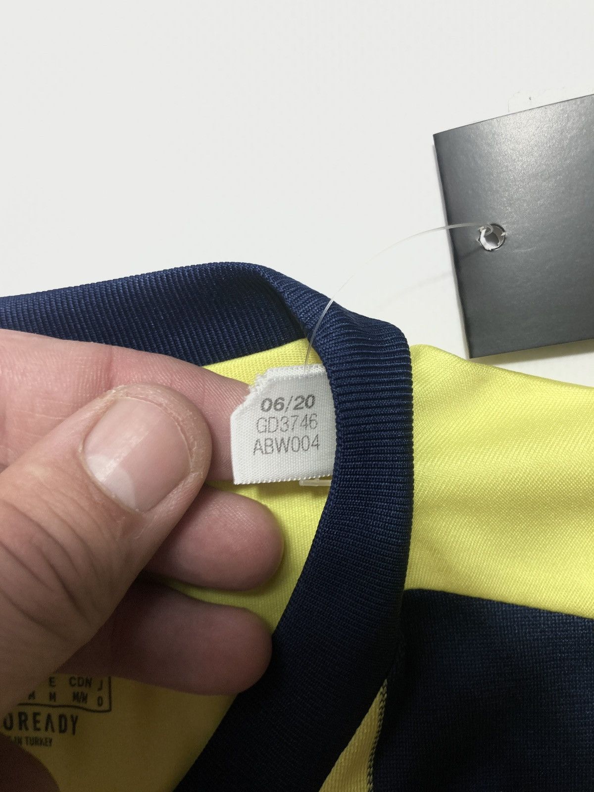 Adidas FENERBAHCE ADIDAS 2020/2021 SOCCER FOOTBALL HOME JERSEY Size US M / EU 48-50 / 2 - 5 Thumbnail