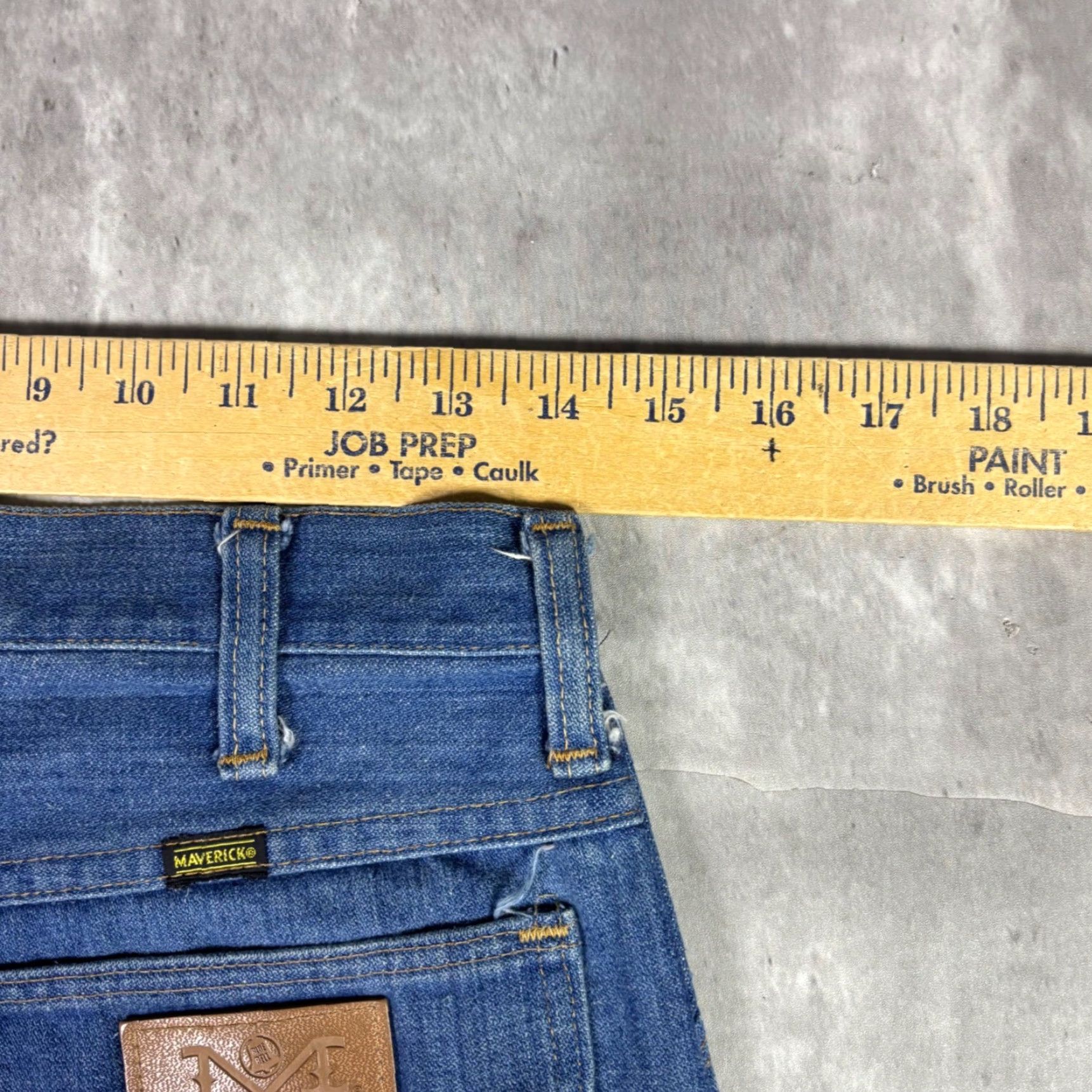 Bell VINTAGE Mavericks Jeans Womens 28x30 Medium Wash Flare Leg Denim Pants Bell Bottoms Size 28" / US 6 / IT 42 - 3 Thumbnail