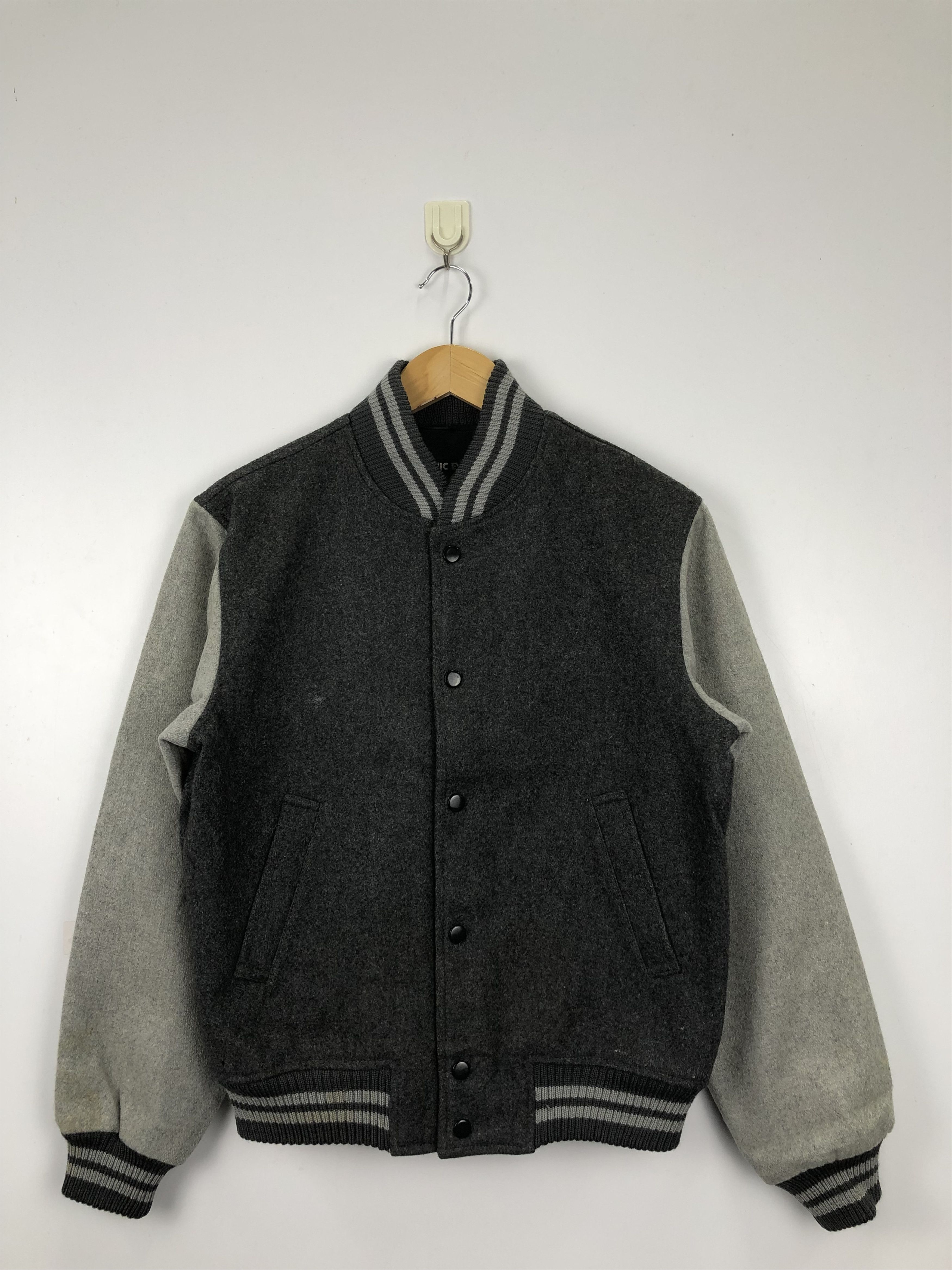 Japanese Brand Vintage Japanese Brand Wool Varsity Jacket V0398 Size US M / EU 48-50 / 2 - 1 Thumbnail
