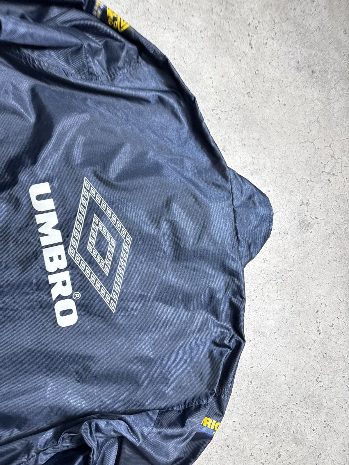 Umbro Umbro Pro Training Vintage 90’s Nylon Jacket Size US M / EU 48-50 / 2 - 12 Thumbnail