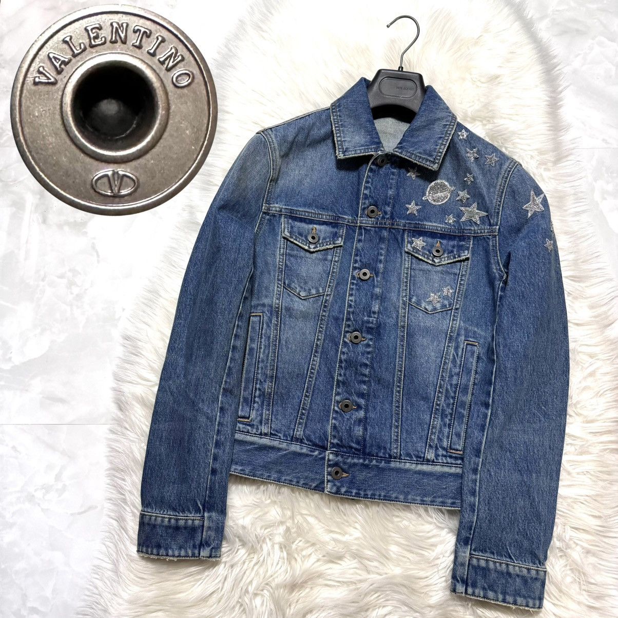 Valentino Valentino Star Planet decorated denim jacket, blue Size US S / EU 44-46 / 1 - 1 Thumbnail