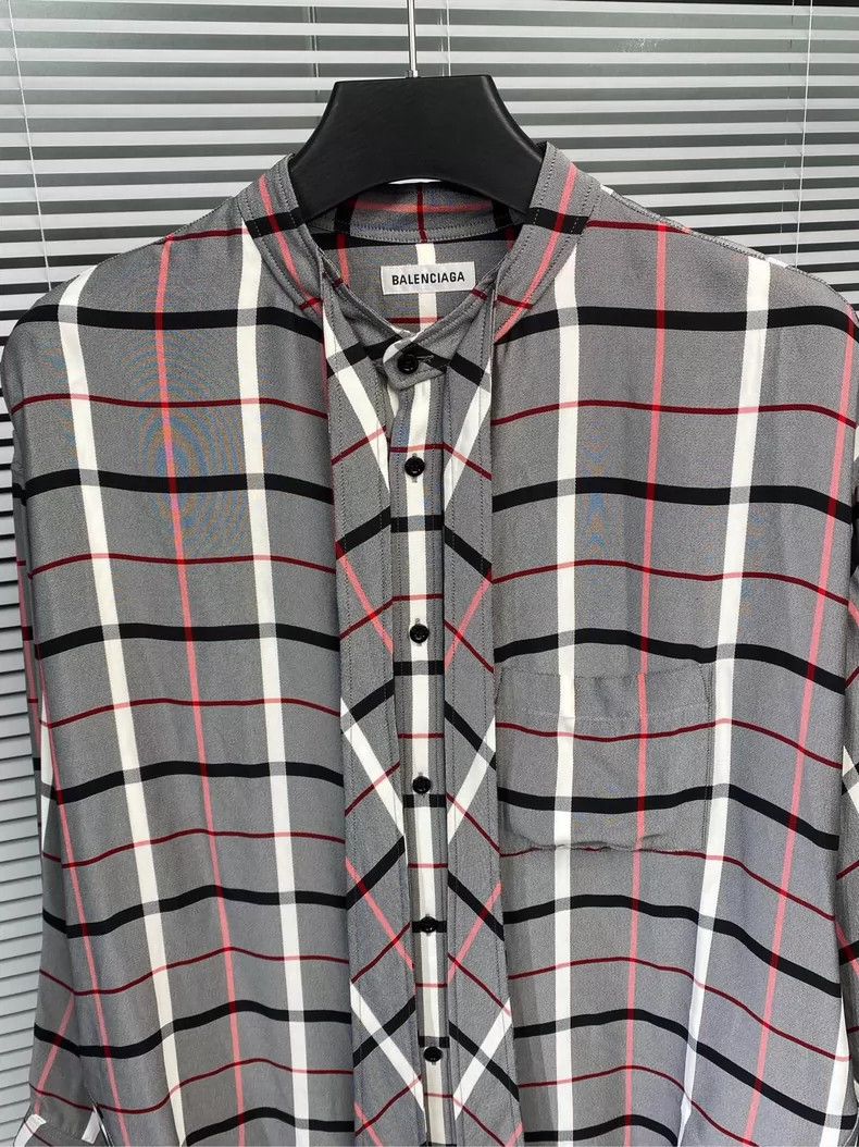 Balenciaga Balenciaga size 34 Long Sleeve Plaid Shirt with Printed Lo Size XS / US 0-2 / IT 36-38 - 3 Thumbnail