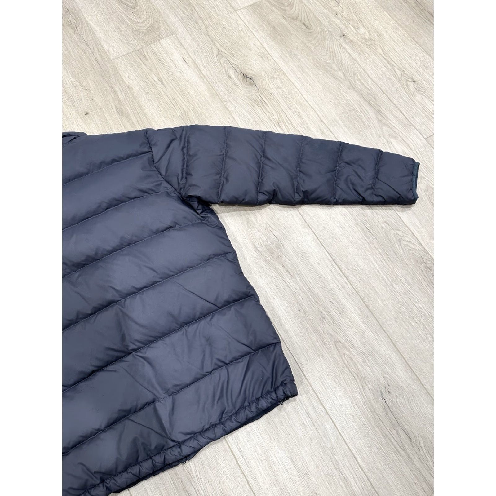 Mountain Hardwear VINTAGE Mountain Hardwear Men's Down Puffer Jacket Grey Medium Size US M / EU 48-50 / 2 - 7 Thumbnail