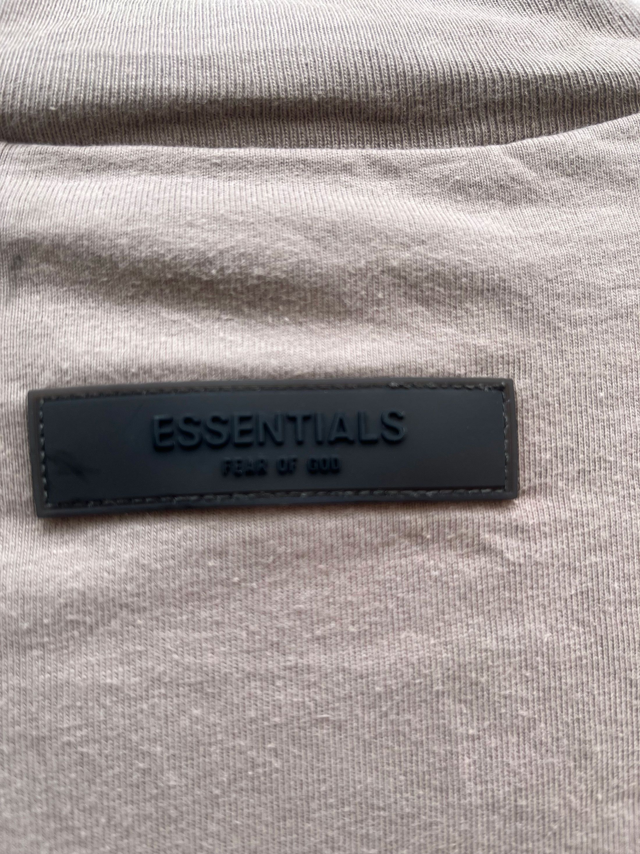 Fear of God Fear of God Essential Logo Print Crewneck Blank Plain Baggy Size US M / EU 48-50 / 2 - 6 Thumbnail