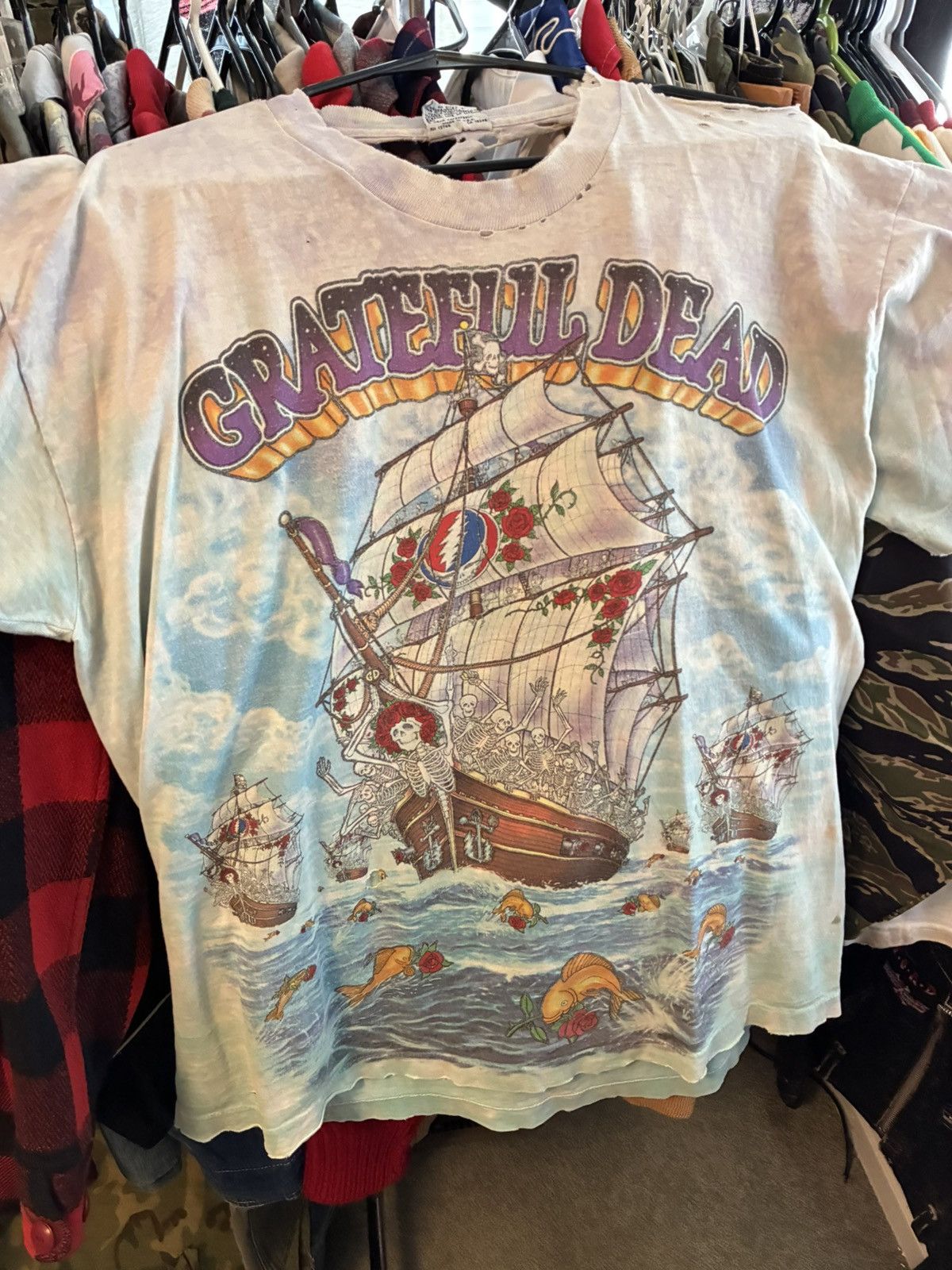 Liquid Blue Vintage distressed 90s Grateful Dead Liquid Blue tee Size US XL / EU 56 / 4 - 2 Thumbnail