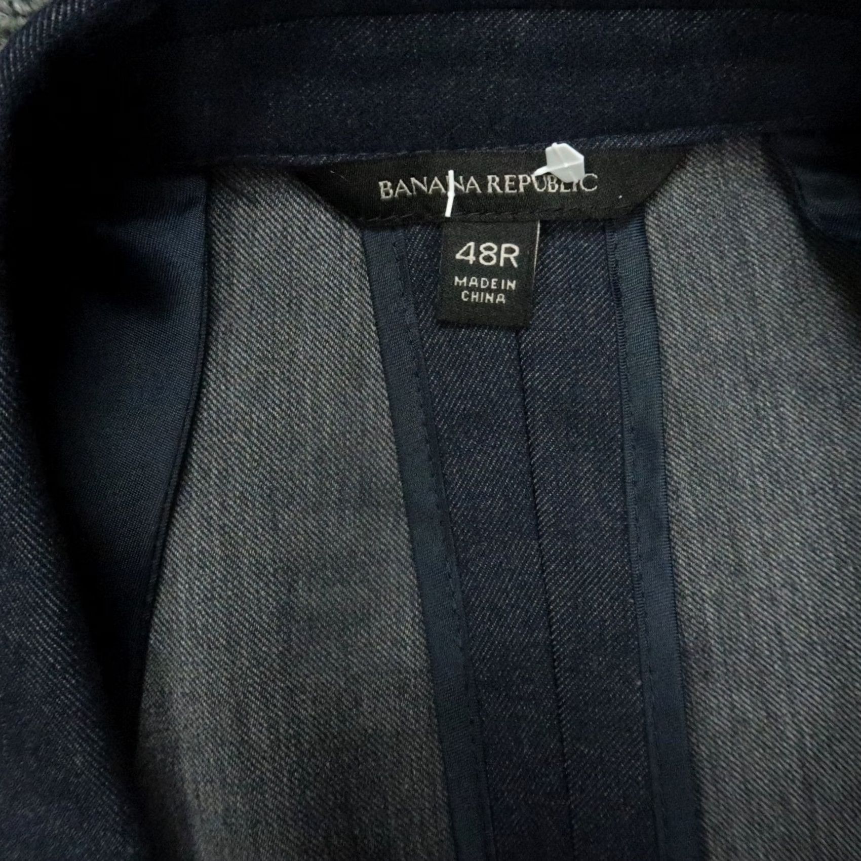 Banana Republic Banana Republic Blazer Men 48R Blue Slim Wool Blend Short/Single-Breasted 2 Button Notch Lapel Shirt/Jacket? Size 48R - 3 Thumbnail