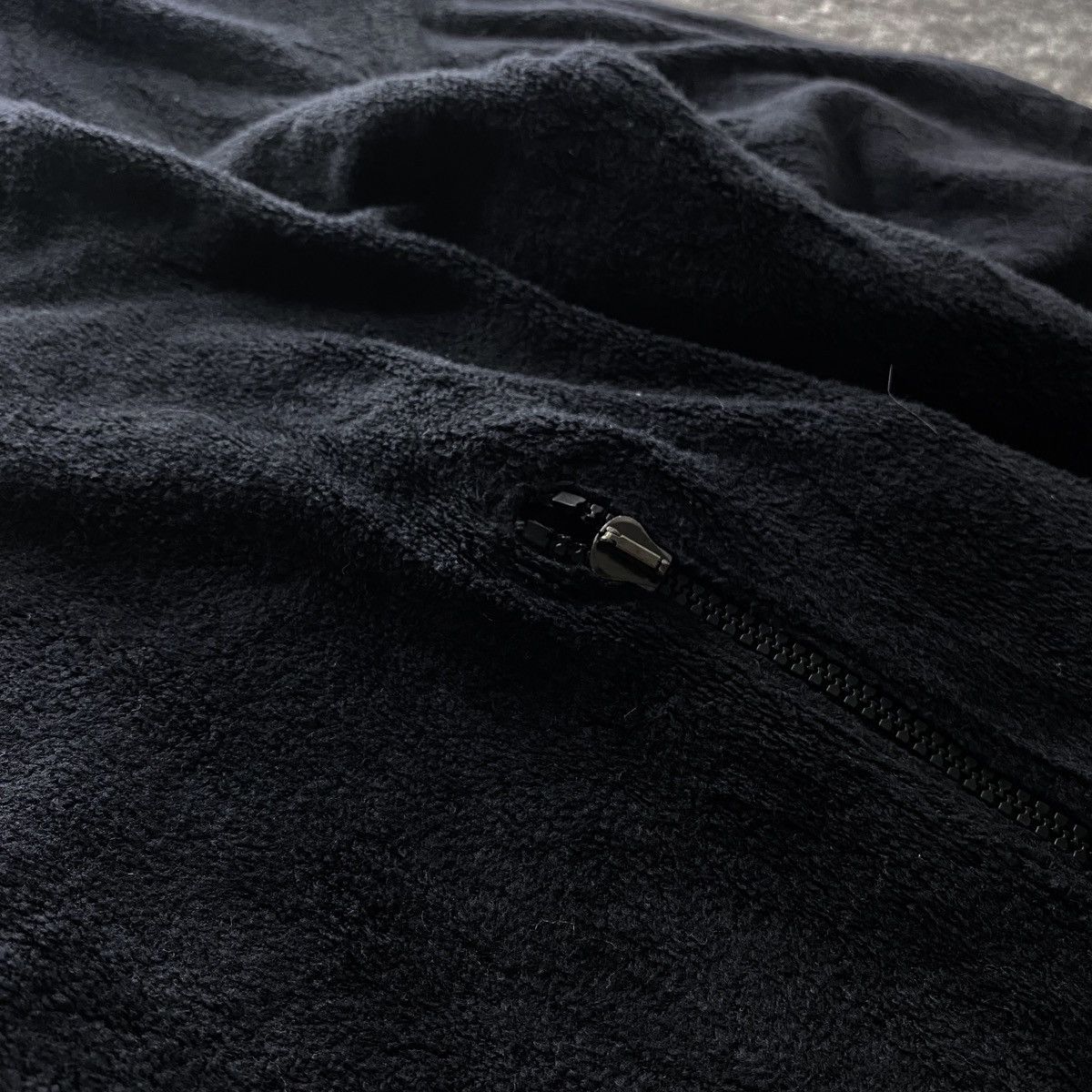 Fendi Vintage Fendi Reversible Embosed Coat zip Size US L / EU 52-54 / 3 - 12 Thumbnail