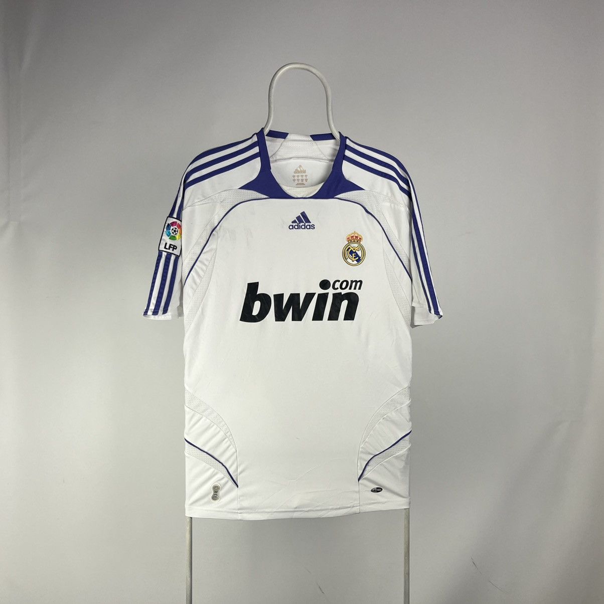 Adidas Real Madrid Home football shirt 2007 Soccer Adidas Jersey Size US L / EU 52-54 / 3 - 1 Thumbnail
