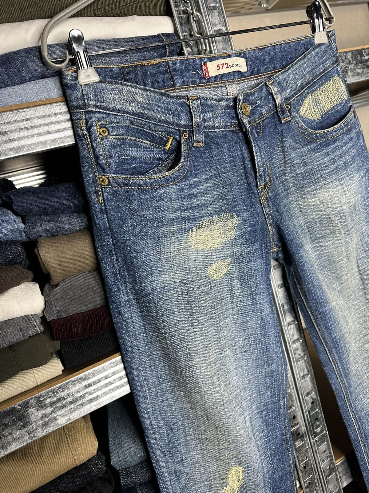 Levi's Levi’s 572 Bootcut Distressed Denim Jeans Vintage Wash Size 28" / US 6 / IT 42 - 7 Thumbnail