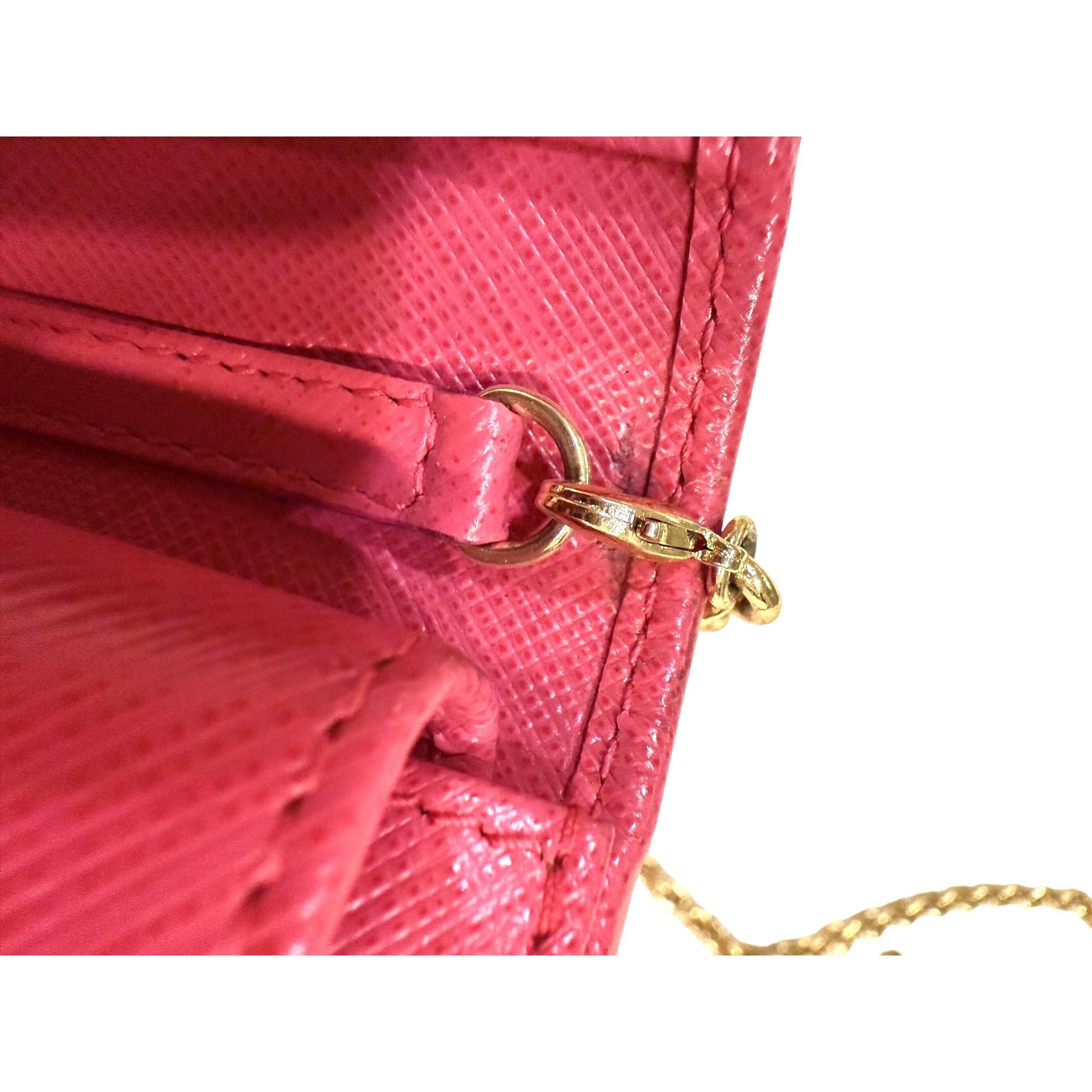 Salvatore Ferragamo Salvatore Ferragamo Pink Leather Chain Strap Clutch With Gol Size ONE SIZE - 5 Thumbnail