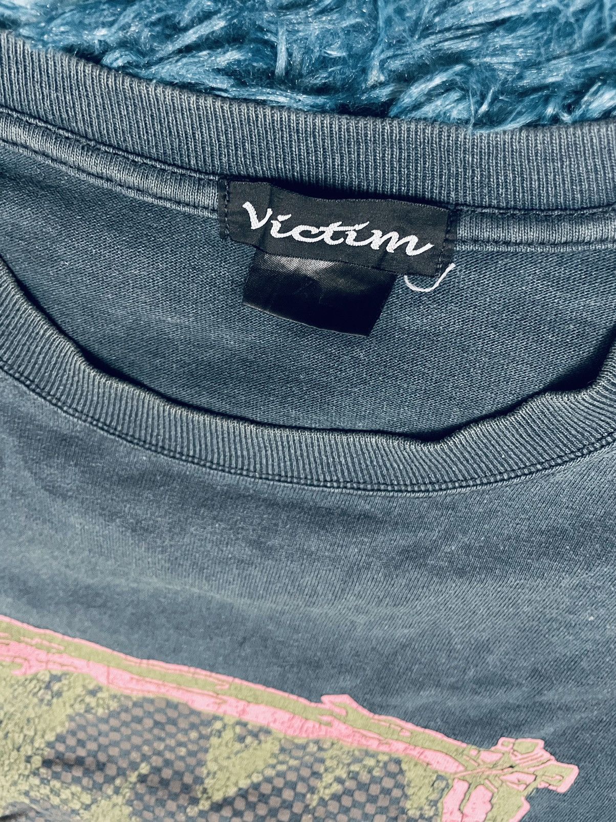 Japanese Brand Victim “Smile Frame” Graphic Tee Size US L / EU 52-54 / 3 - 4 Thumbnail