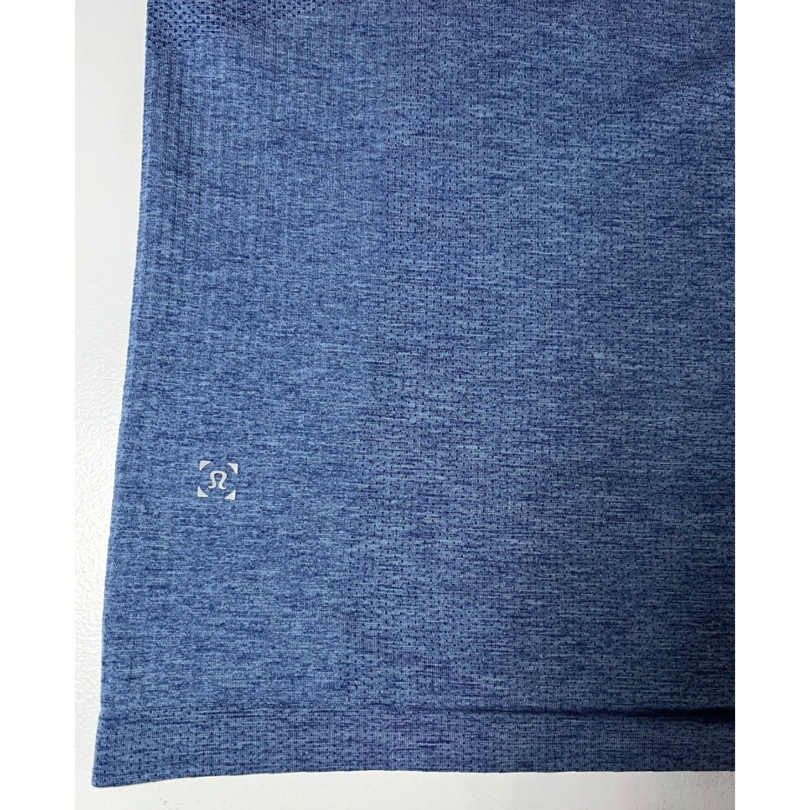 Lululemon VINTAGE Men's Lululemon Metal Vent Tech T-Shirt Blue L Size US L / EU 52-54 / 3 - 7 Thumbnail