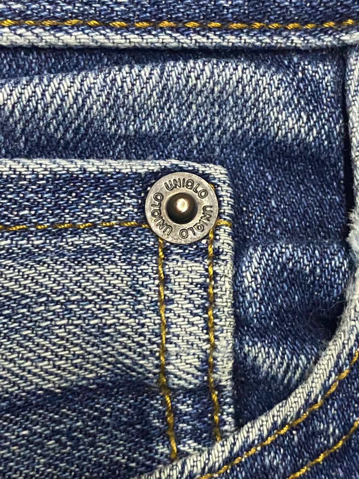 Japanese Brand Vintage Japanese Brand Uniqlo Selvedge Distressed Slim Jeans Size US 31 - 10 Thumbnail