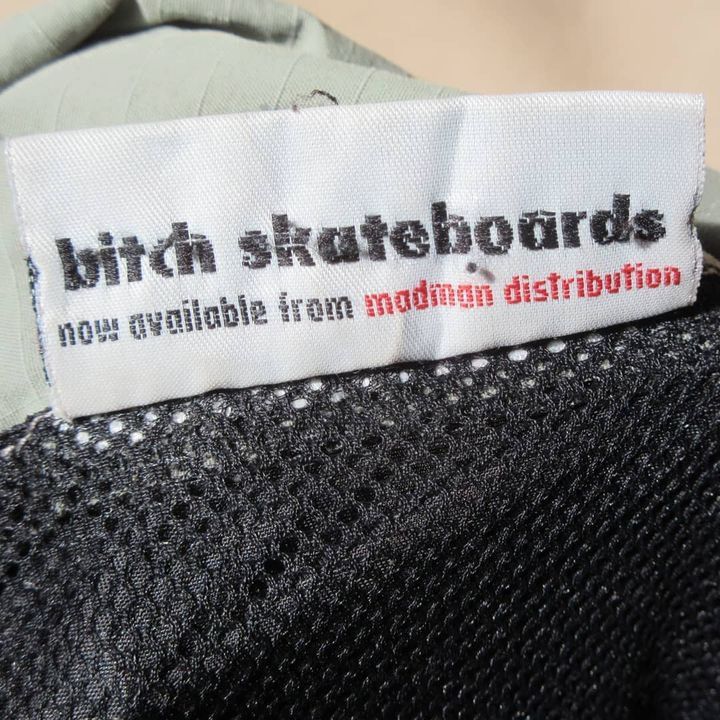Vintage 90s Bitch Skateboard Windbreaker lightjacket Halfzip Anorak Size US L / EU 52-54 / 3 - 6 Thumbnail