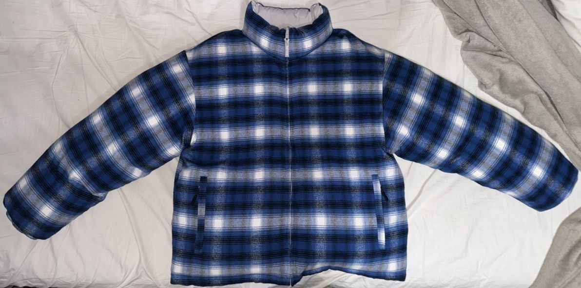 Supreme Supreme FW 22 Grey reversible blue flannel puffer jacket Size US M / EU 48-50 / 2 - 1 Thumbnail