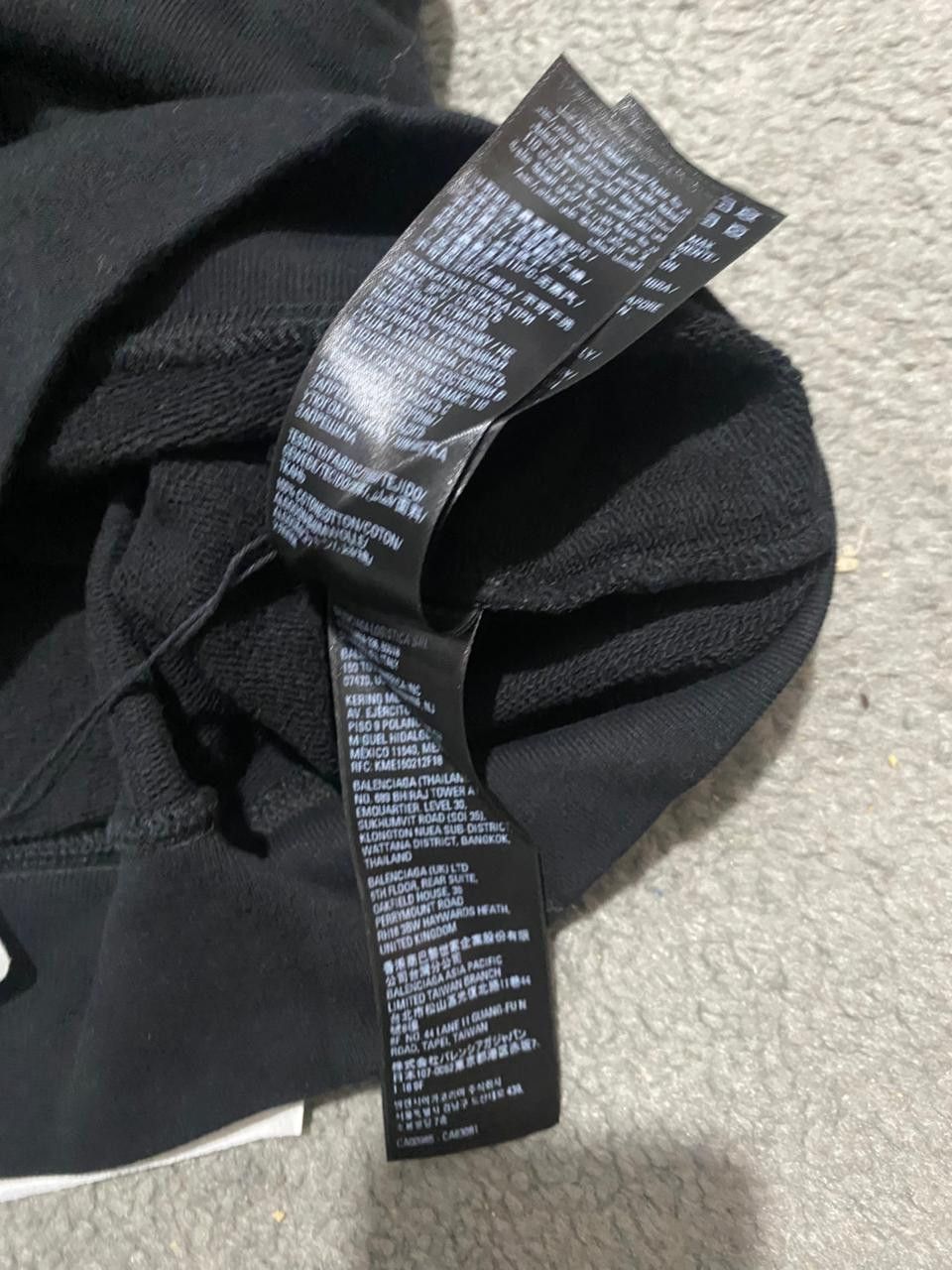 Balenciaga Balenciaga Mirror Hoodie Size US L / EU 52-54 / 3 - 5 Thumbnail
